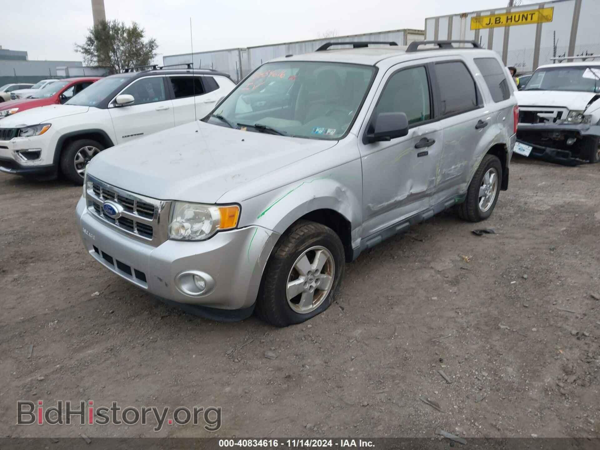 2011 FORD ESCAPE - VIN: 1FMCU0D75BKC16003 - Фото 2