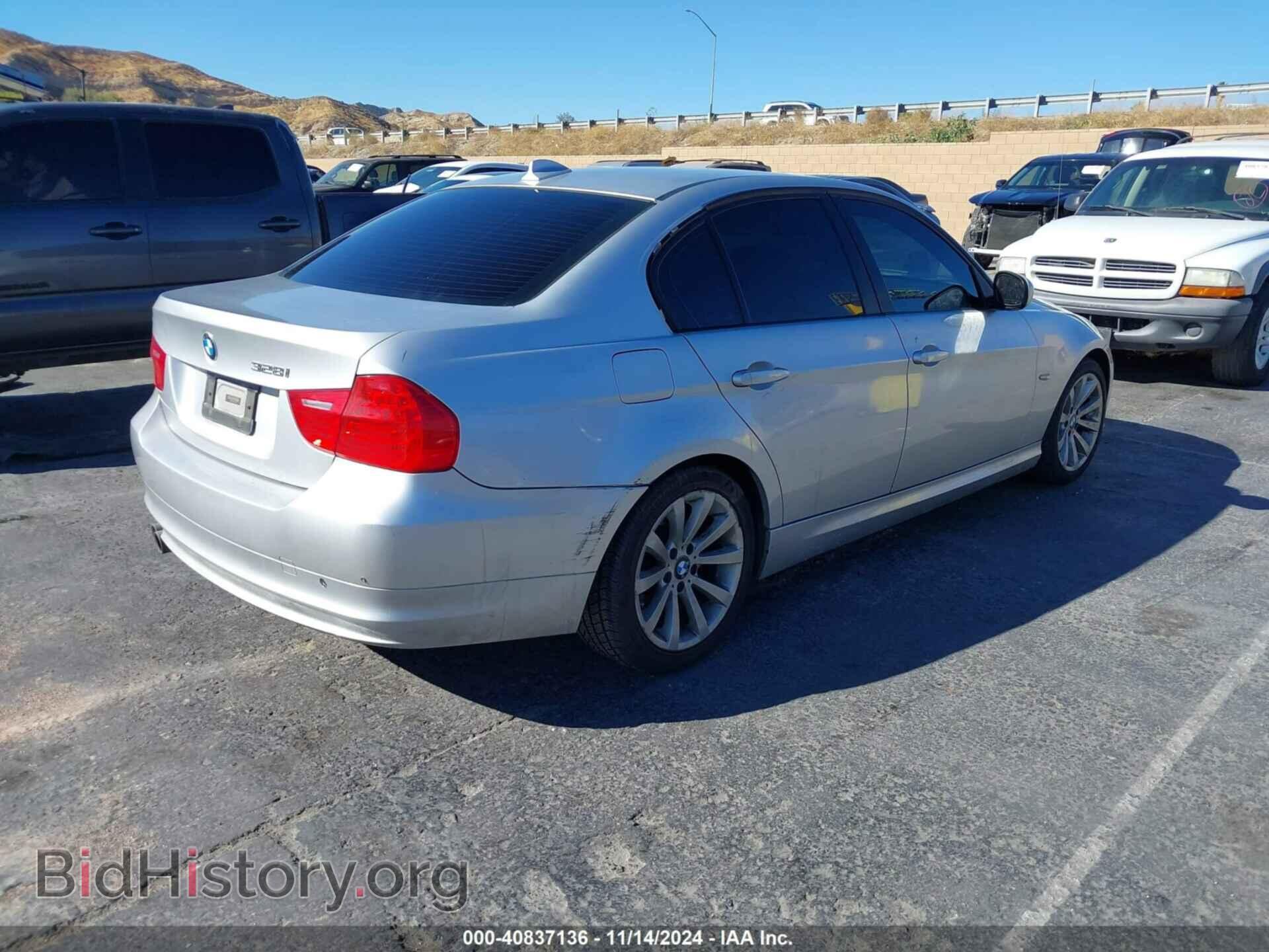 2011 BMW 328I - VIN: WBAPH5C51BF093359 - Фото 4