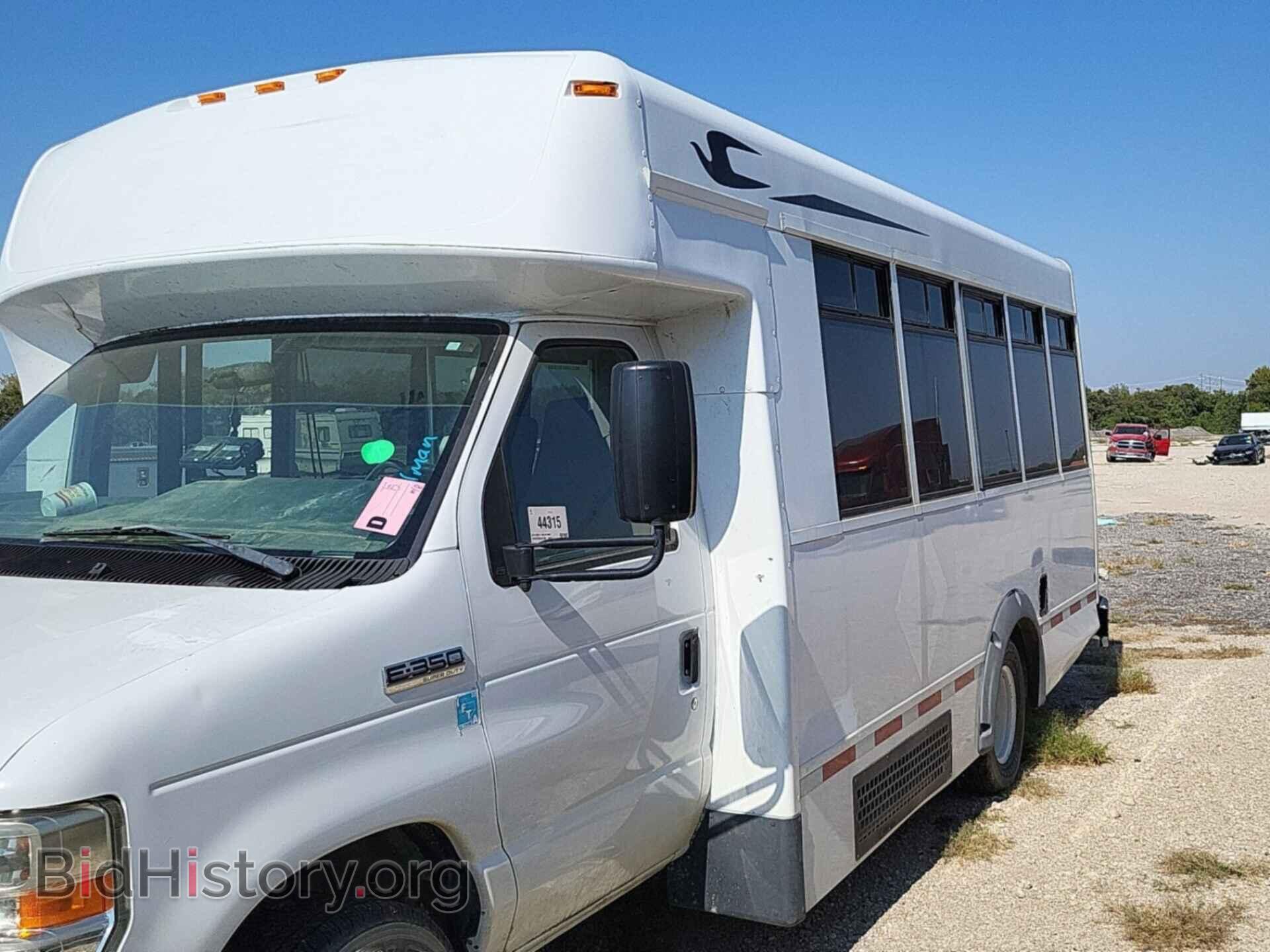 Photo 1FDEE3FS2FDA21995 - FORD E-350 CUTAWAY 2015