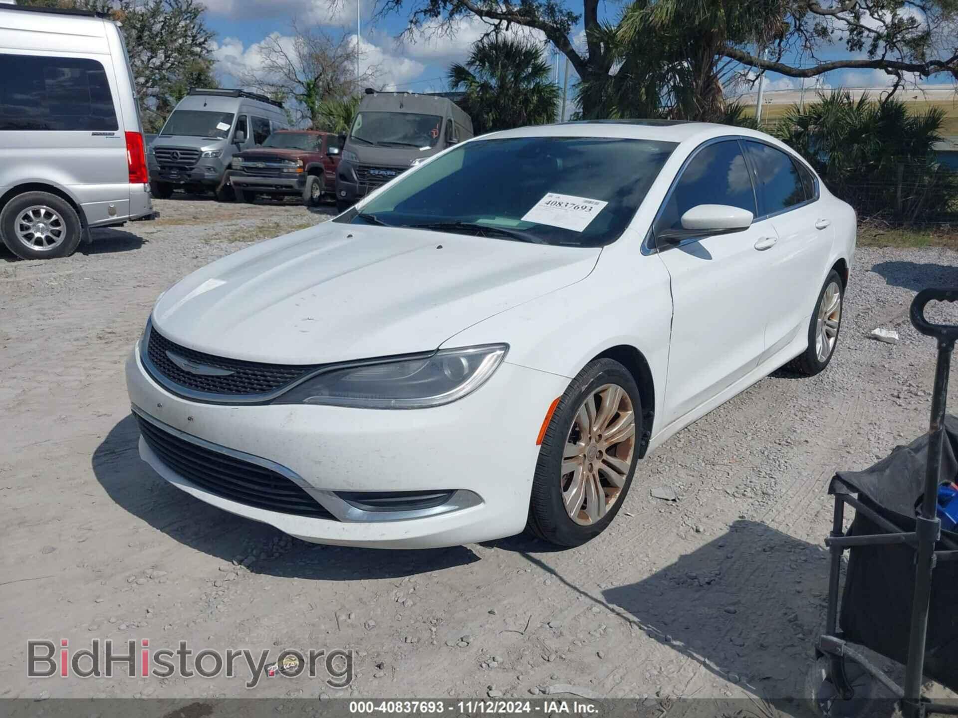 2015 CHRYSLER 200 - VIN: 1C3CCCAB6FN564886 - Фото 2