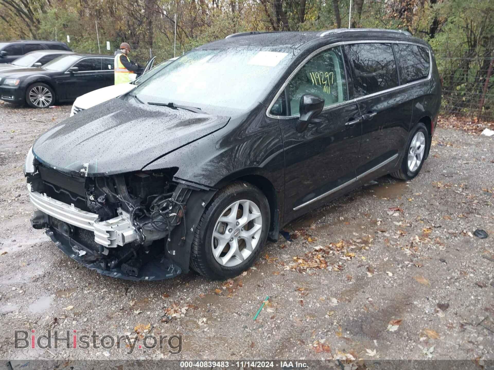 2017 CHRYSLER PACIFICA - VIN: 2C4RC1EG0HR622562 - Фото 2