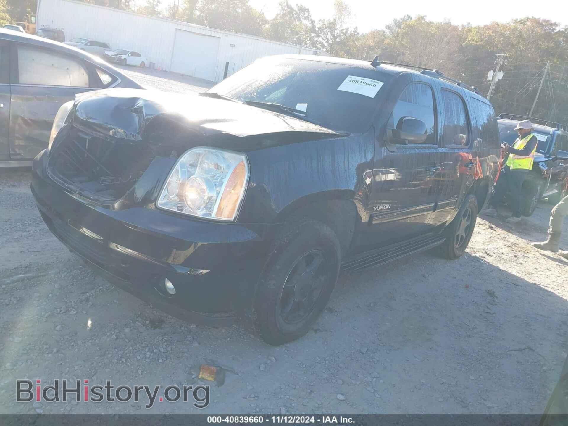 2011 GMC YUKON - VIN: 1GKS2CE05BR345055 - Фото 2