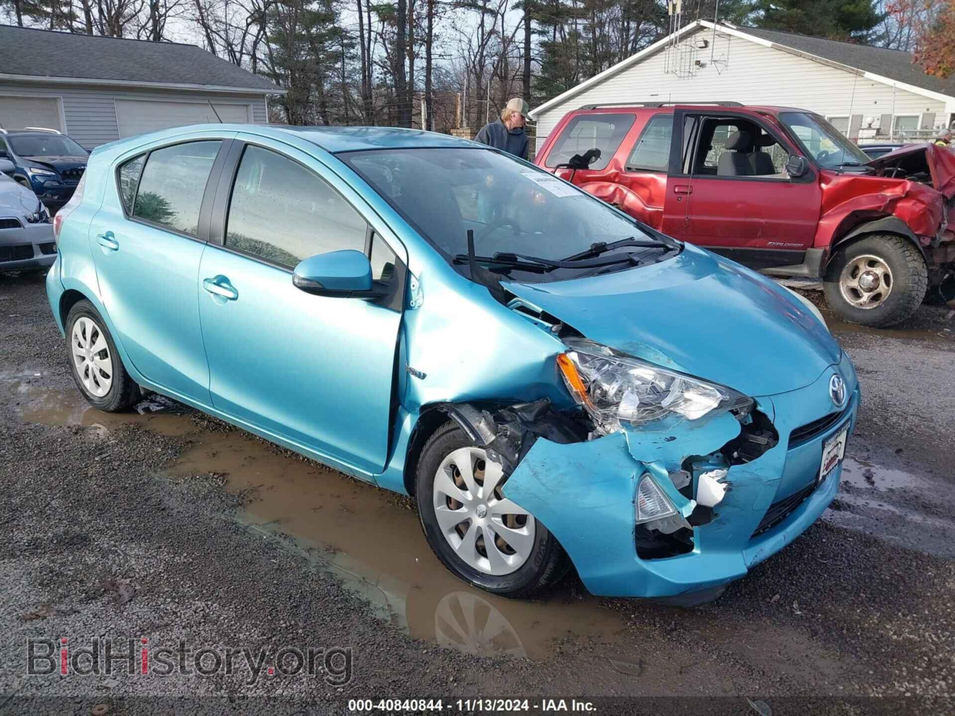 Фотография JTDKDTB37D1036645 - TOYOTA PRIUS C 2013
