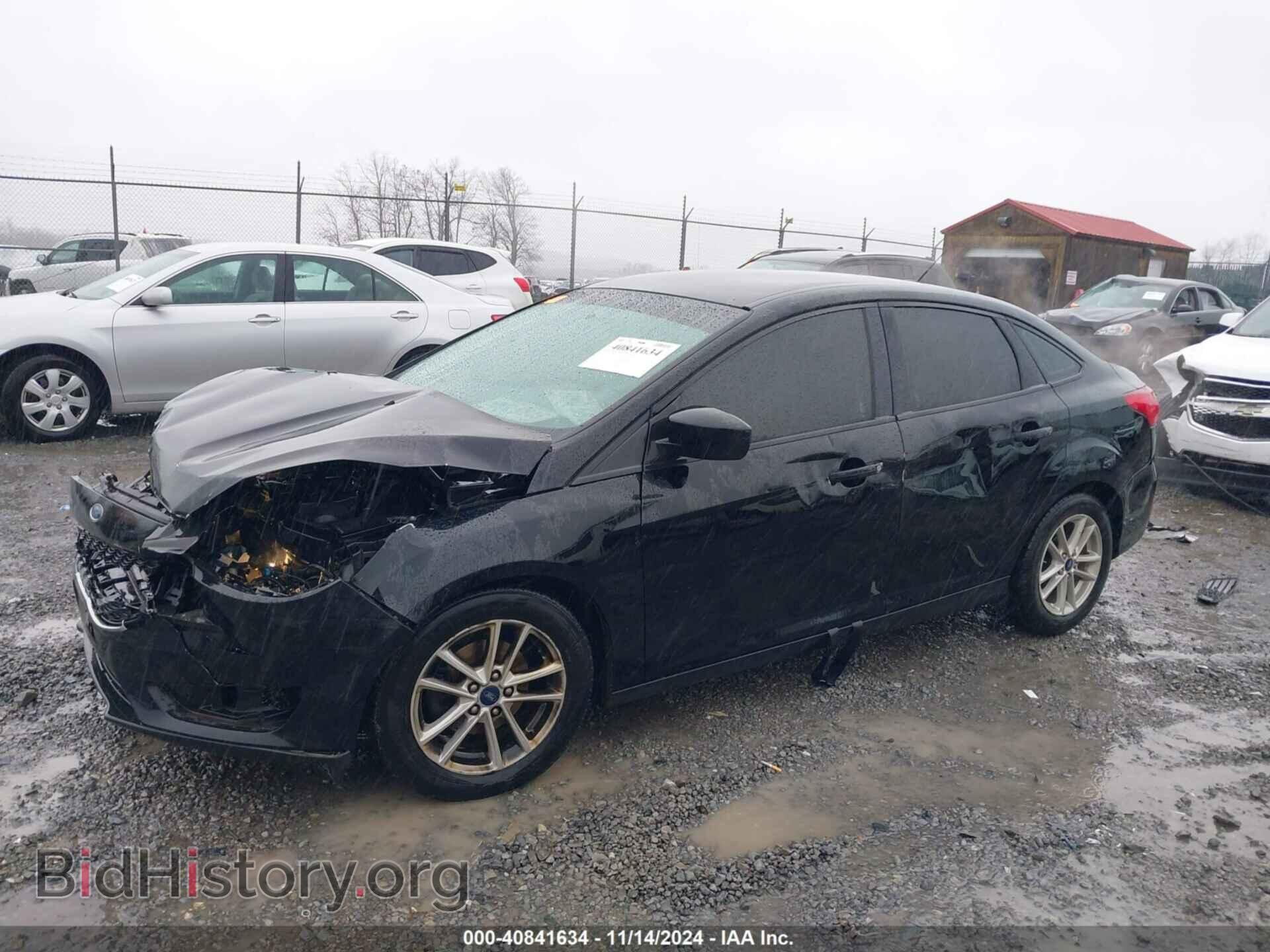 2018 FORD FOCUS - VIN: 1FADP3F26JL286238 - Фото 2