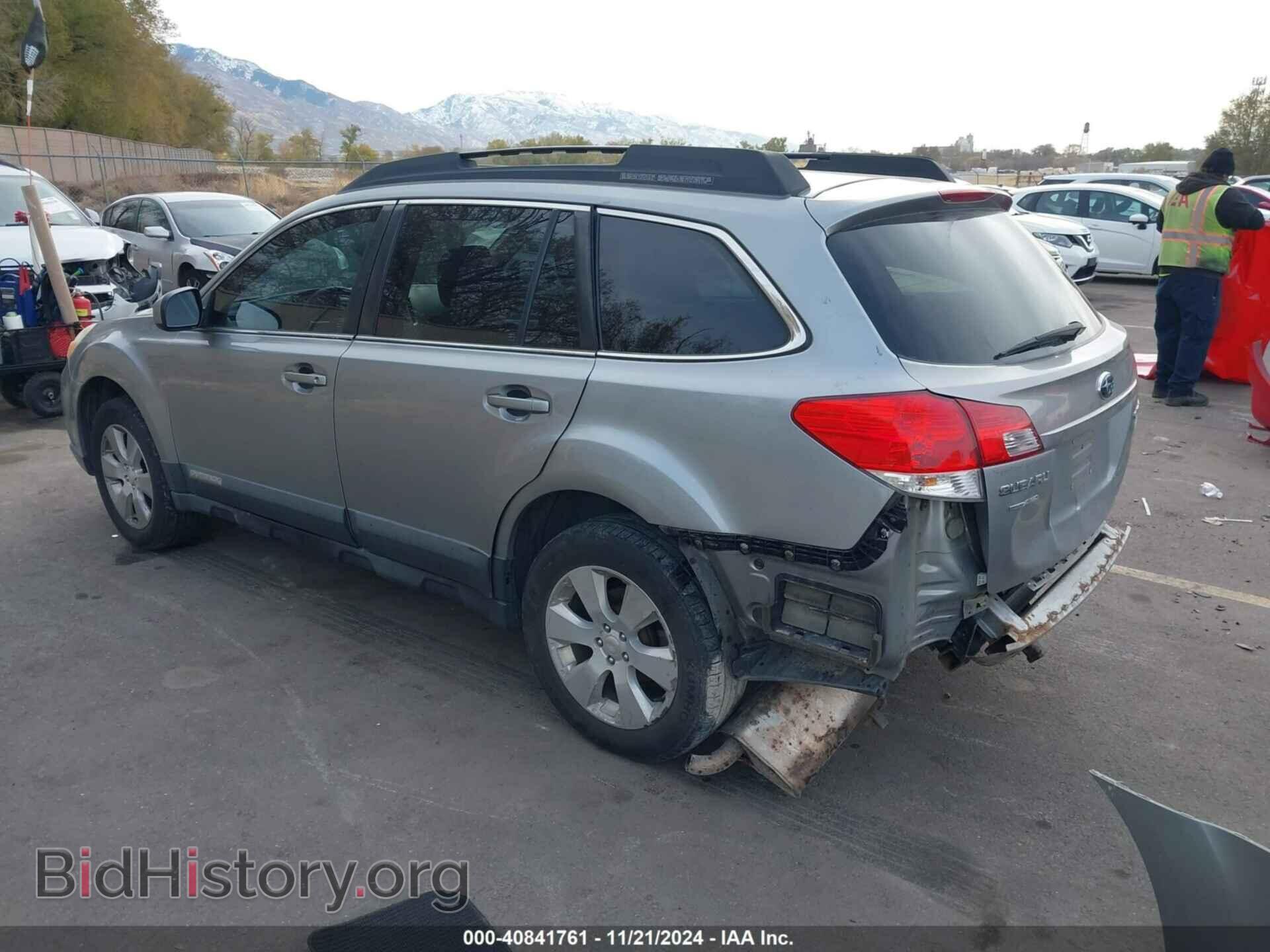 2011 SUBARU OUTBACK - VIN: 4S4BRBCC5B3332562 - Фото 3