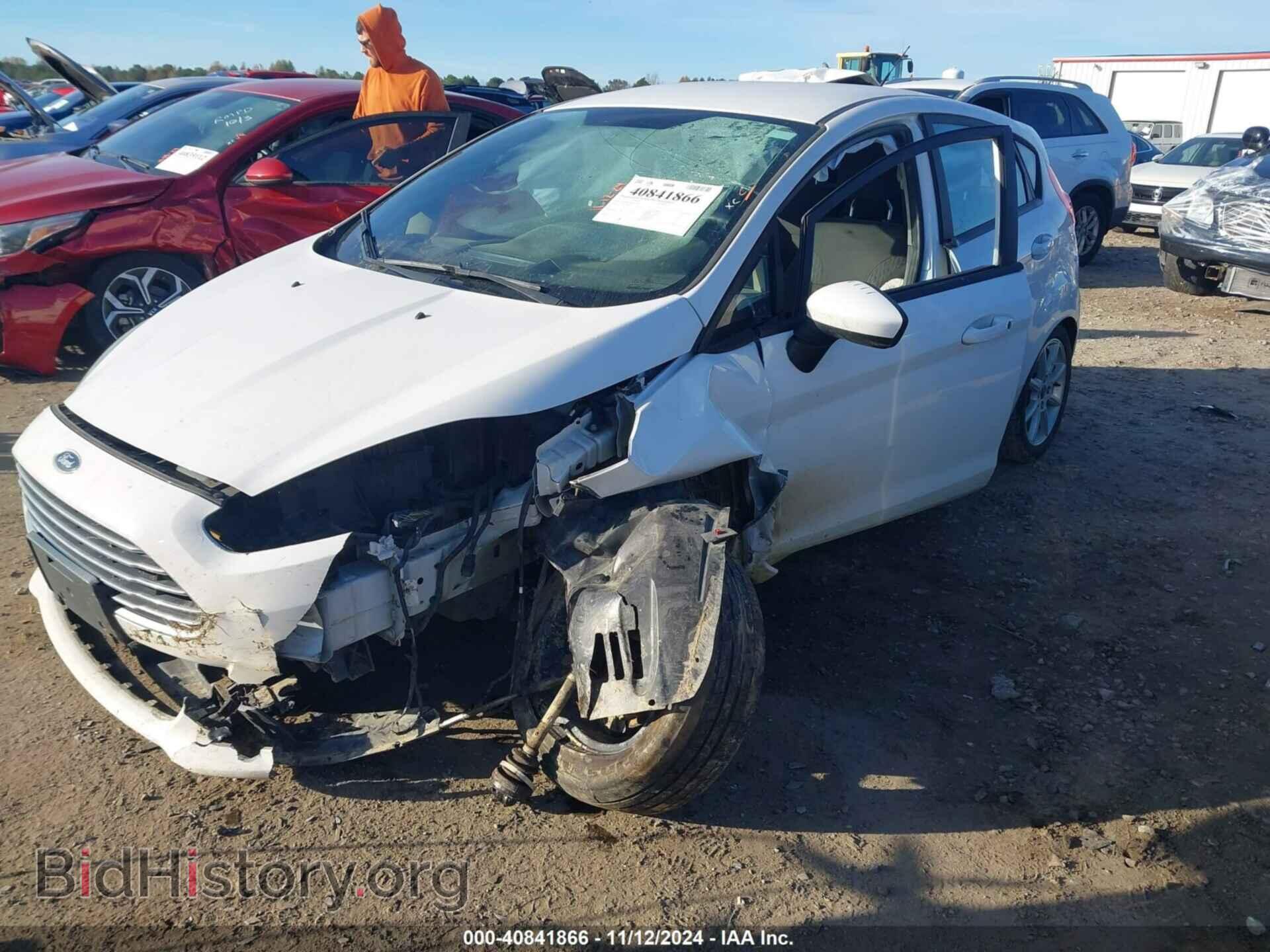 2017 FORD FIESTA - VIN: 3FADP4EJXHM117556 - Фото 2