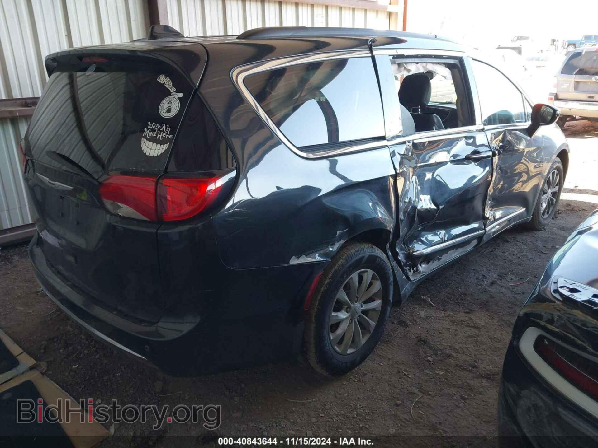 2017 CHRYSLER PACIFICA - VIN: 2C4RC1BG3HR598794 - Фото 4