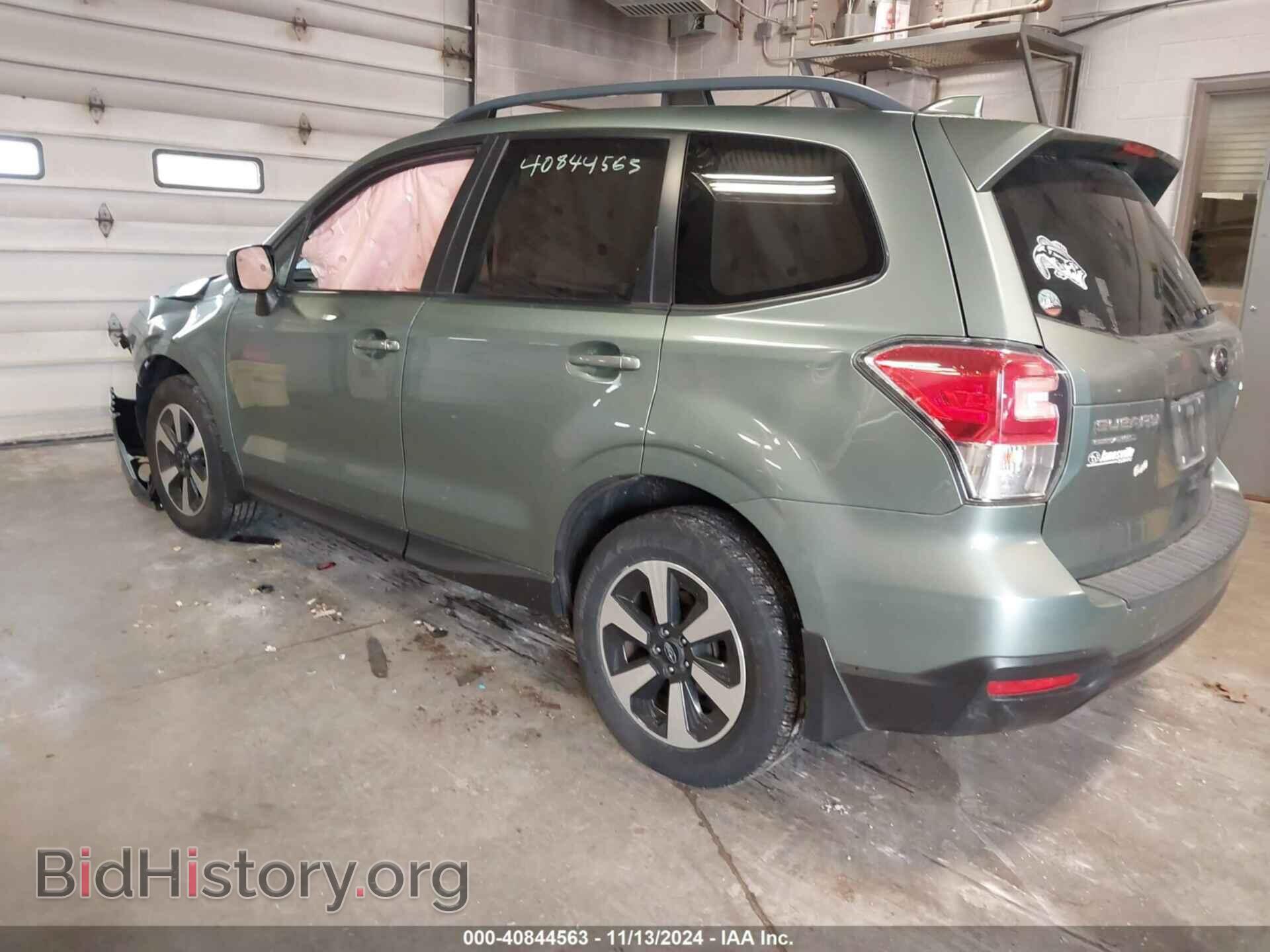 2018 SUBARU FORESTER - VIN: JF2SJAEC2JH579057 - Фото 3