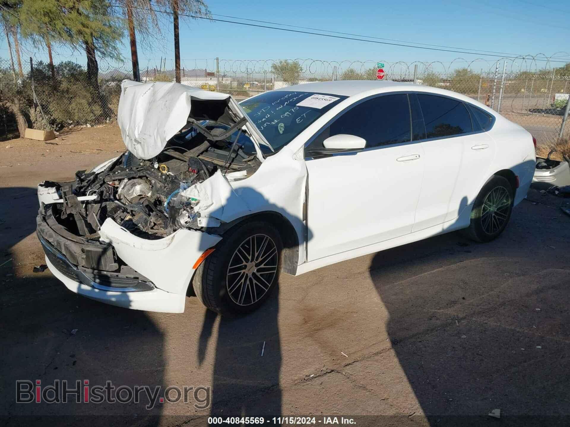 2015 CHRYSLER 200 - VIN: 1C3CCCAB3FN719975 - Фото 2