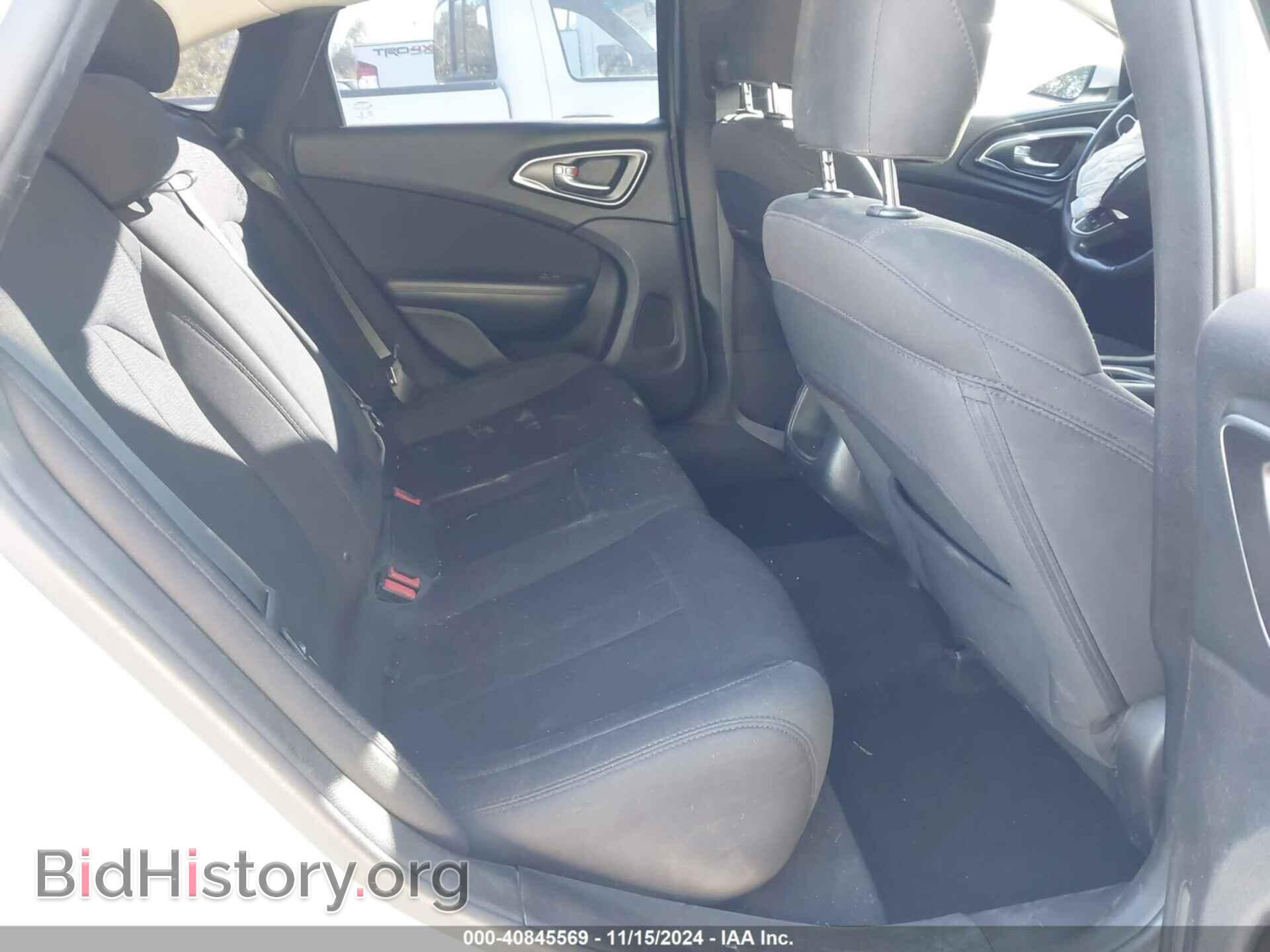 2015 CHRYSLER 200 - VIN: 1C3CCCAB3FN719975 - Фото 8