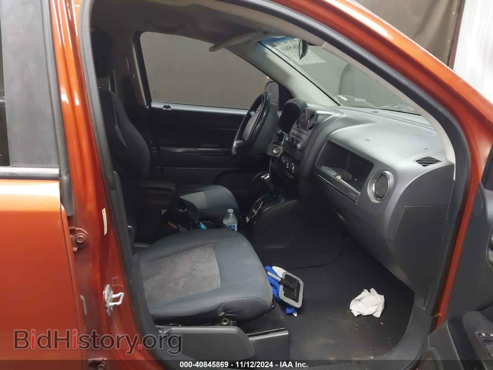 2010 JEEP COMPASS - VIN: 1J4NT4FB2AD611942 - Фото 5