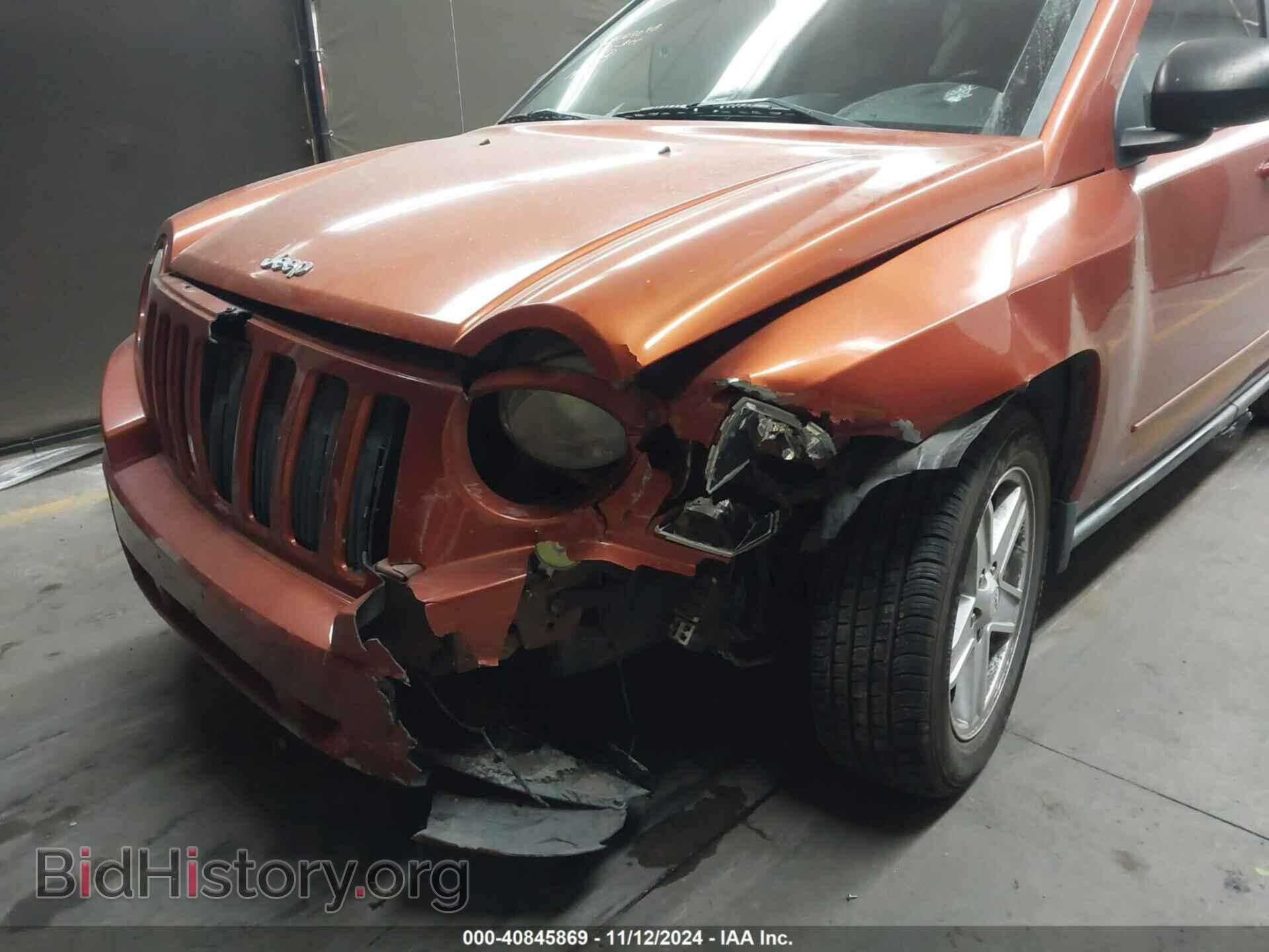 2010 JEEP COMPASS - VIN: 1J4NT4FB2AD611942 - Фото 6