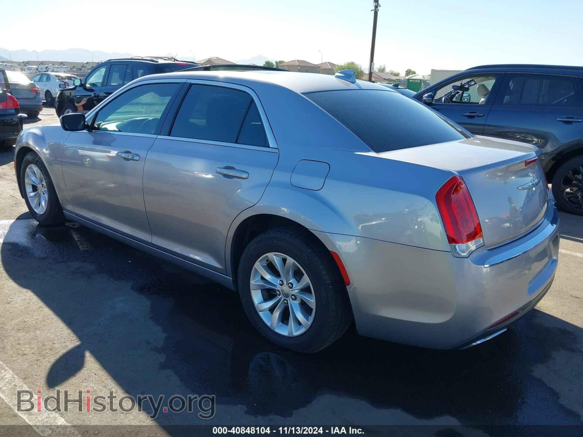 2015 CHRYSLER 300 - VIN: 2C3CCAAG6FH867689 - Фото 3