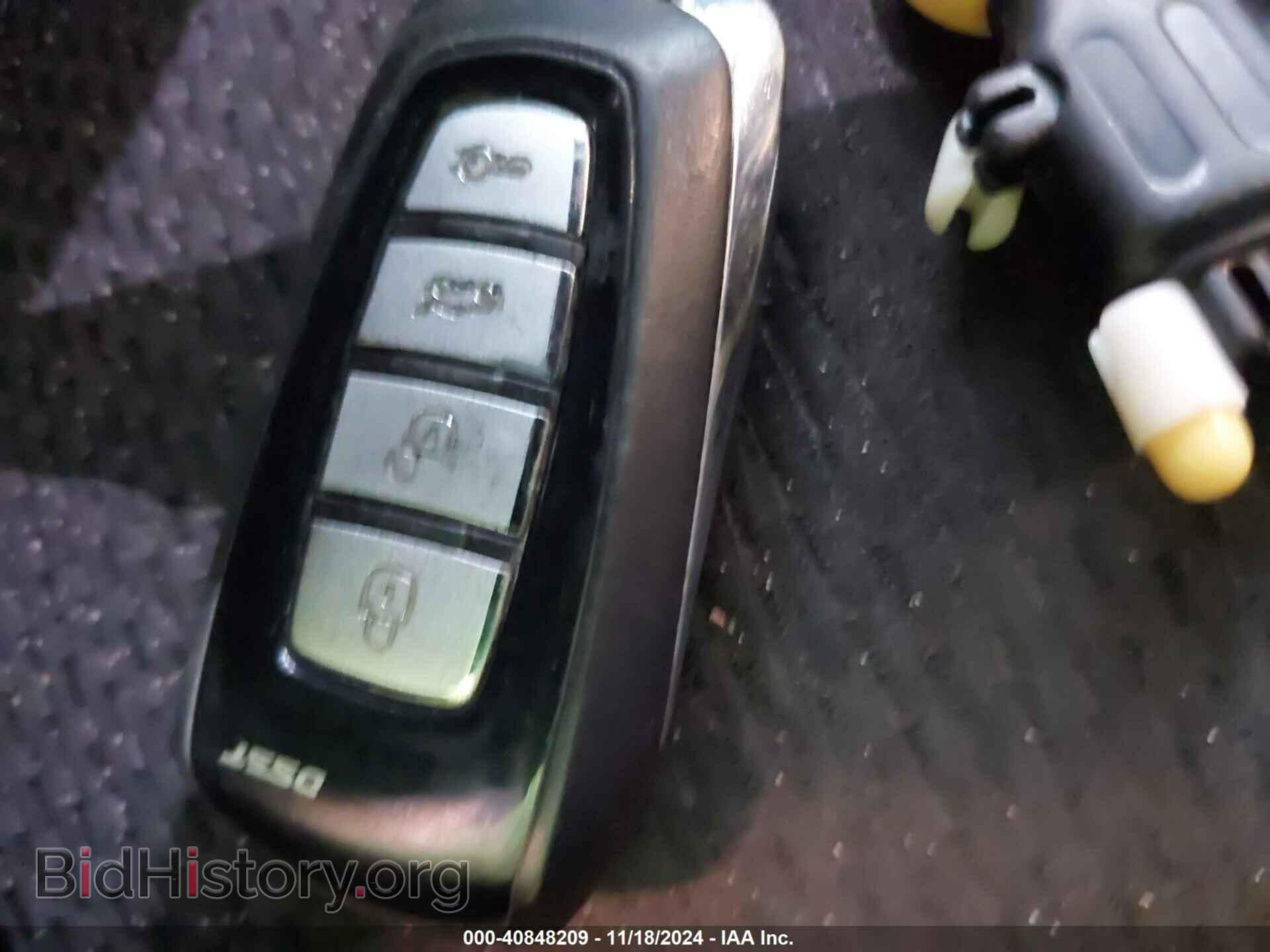2012 CHRYSLER 200 - VIN: 1C3CCBBB9CN257278 - Фото 11