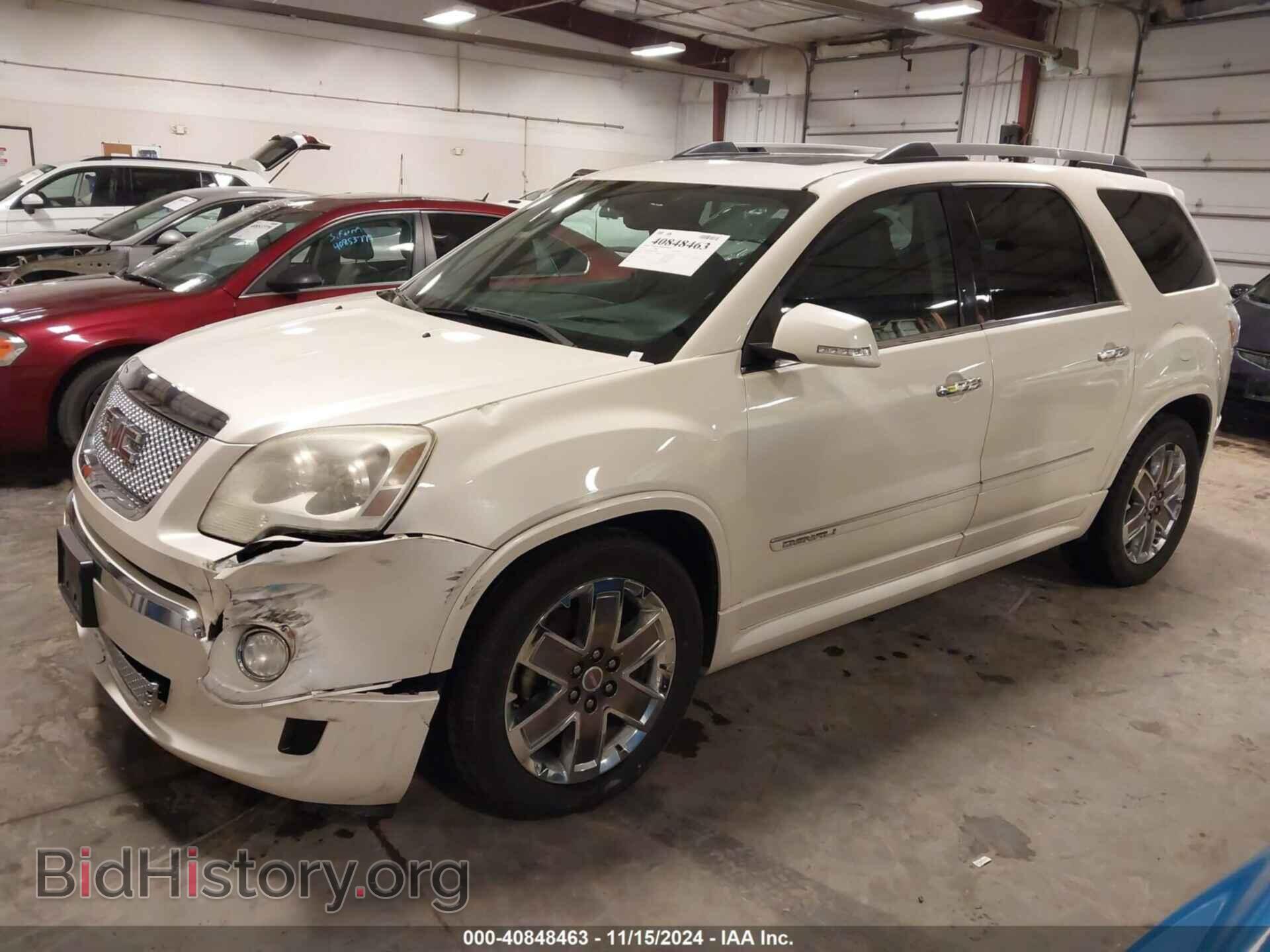 2011 GMC ACADIA - VIN: 1GKKRTED7BJ358001 - Фото 2