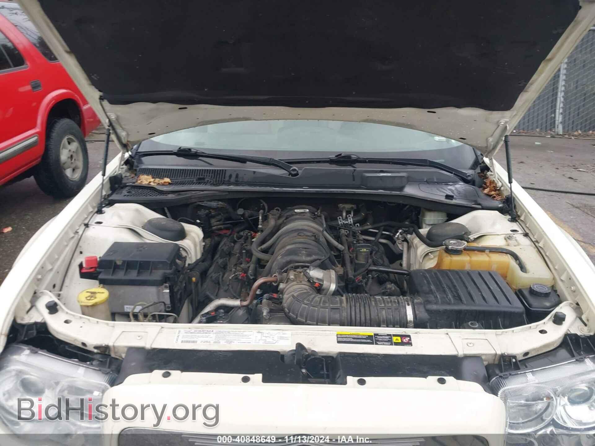 2006 CHRYSLER 300C - VIN: 2C3KA63H36H286008 - Фото 10