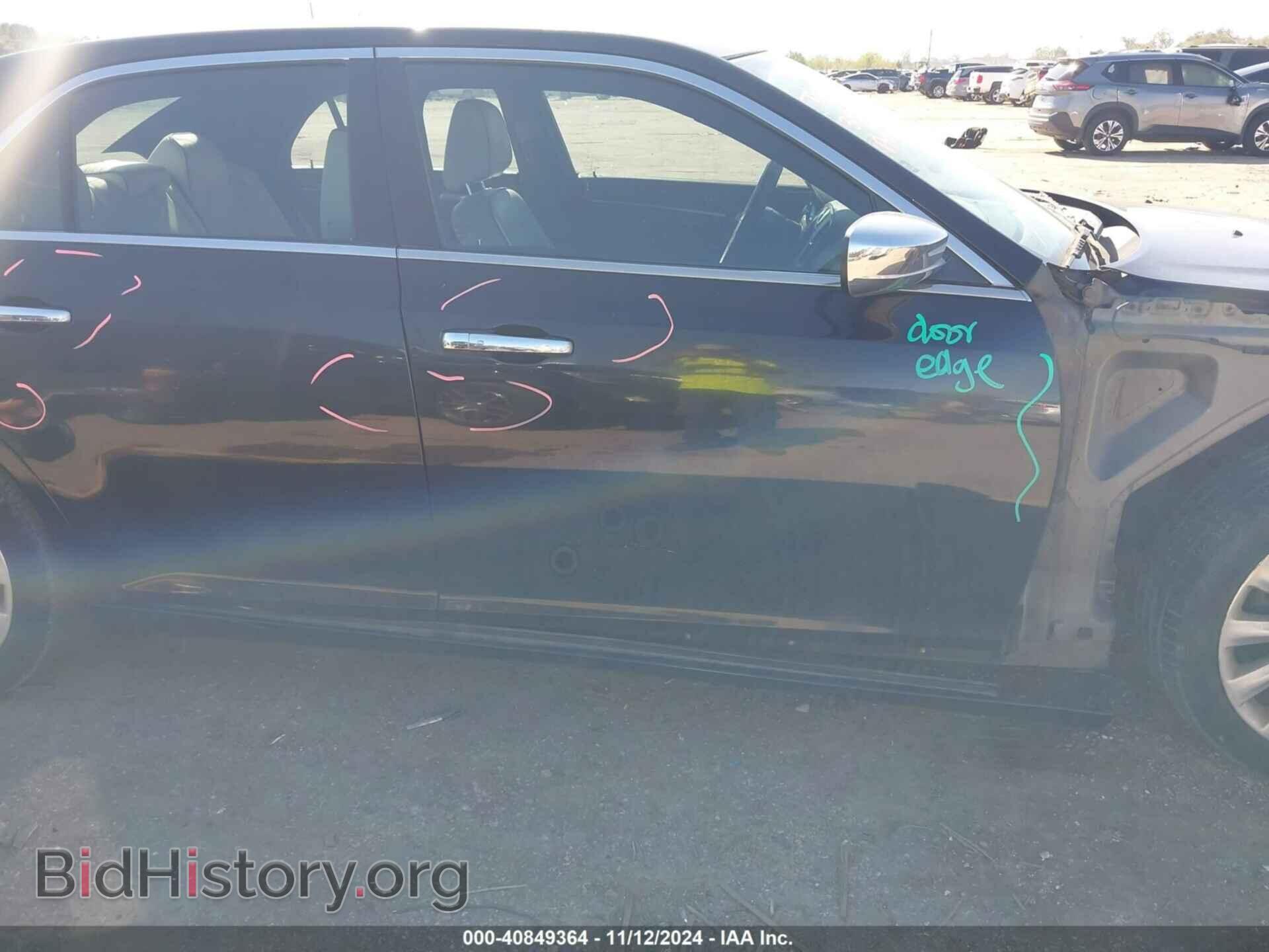 2014 CHRYSLER 300 - VIN: 2C3CCAAG3EH327716 - Фото 13