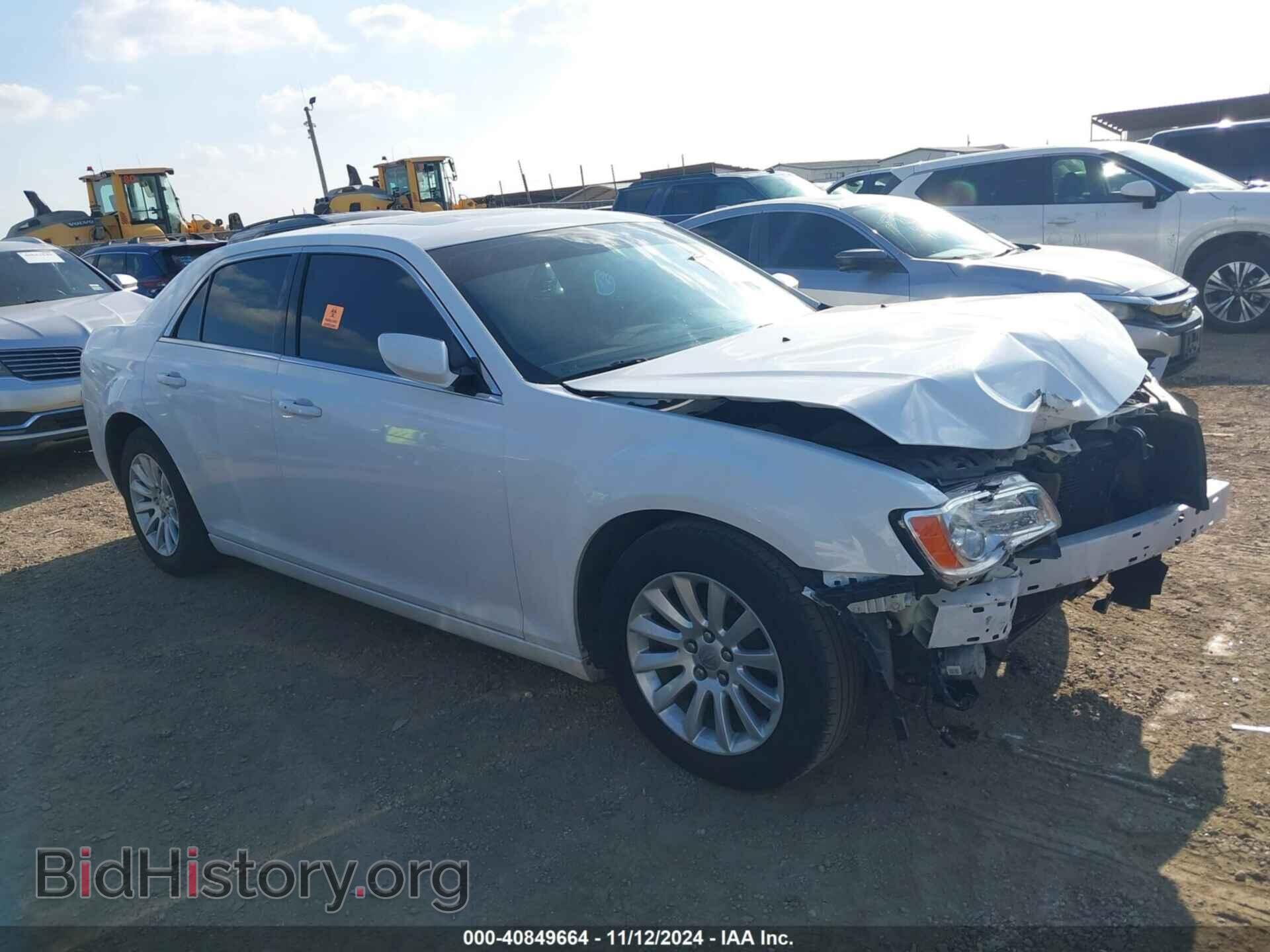 2013 CHRYSLER 300 - VIN: 2C3CCAAG2DH529901 - Фото 13