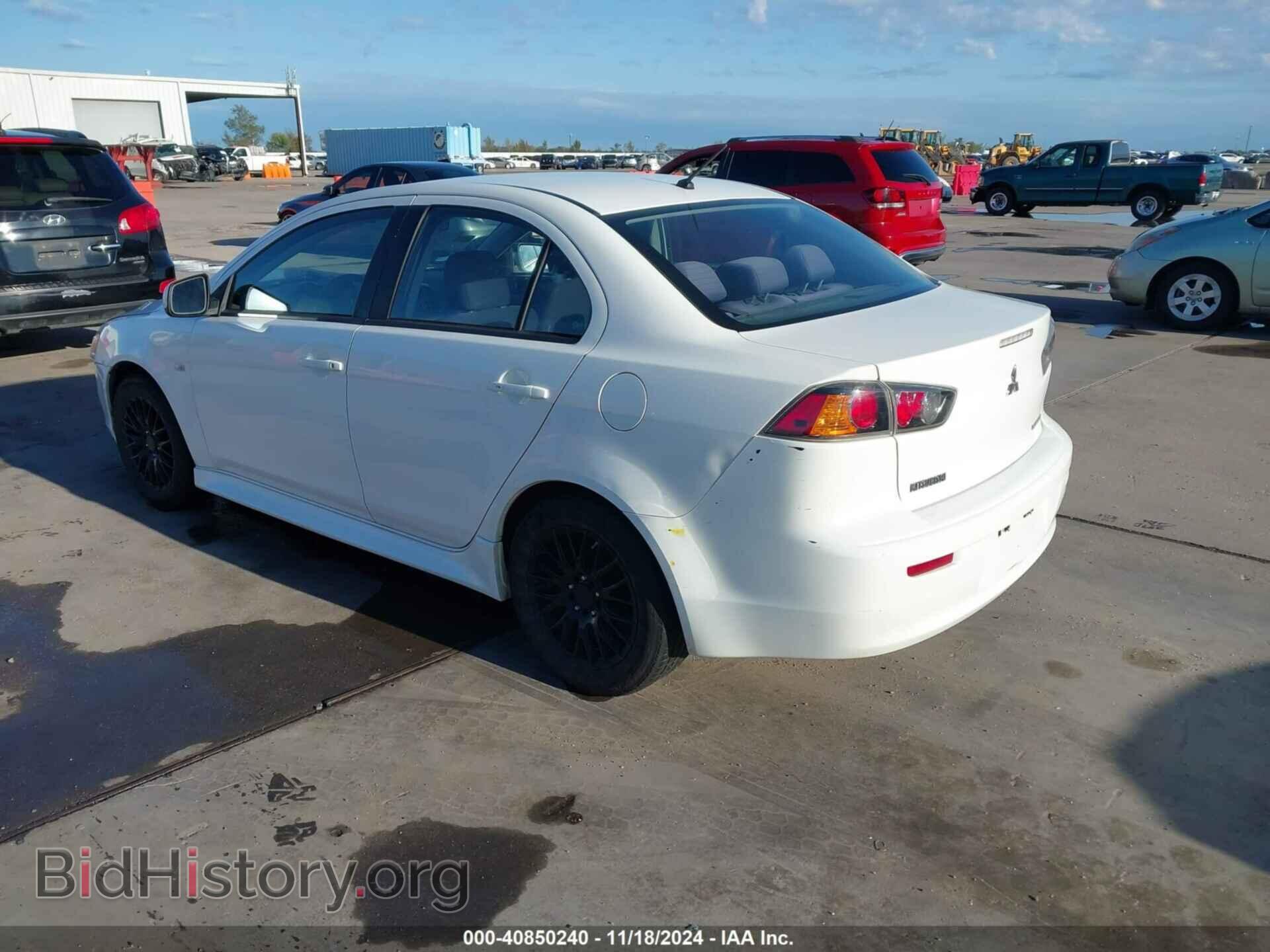2014 MITSUBISHI LANCER - VIN: JA32U2FU7EU019209 - Фото 3