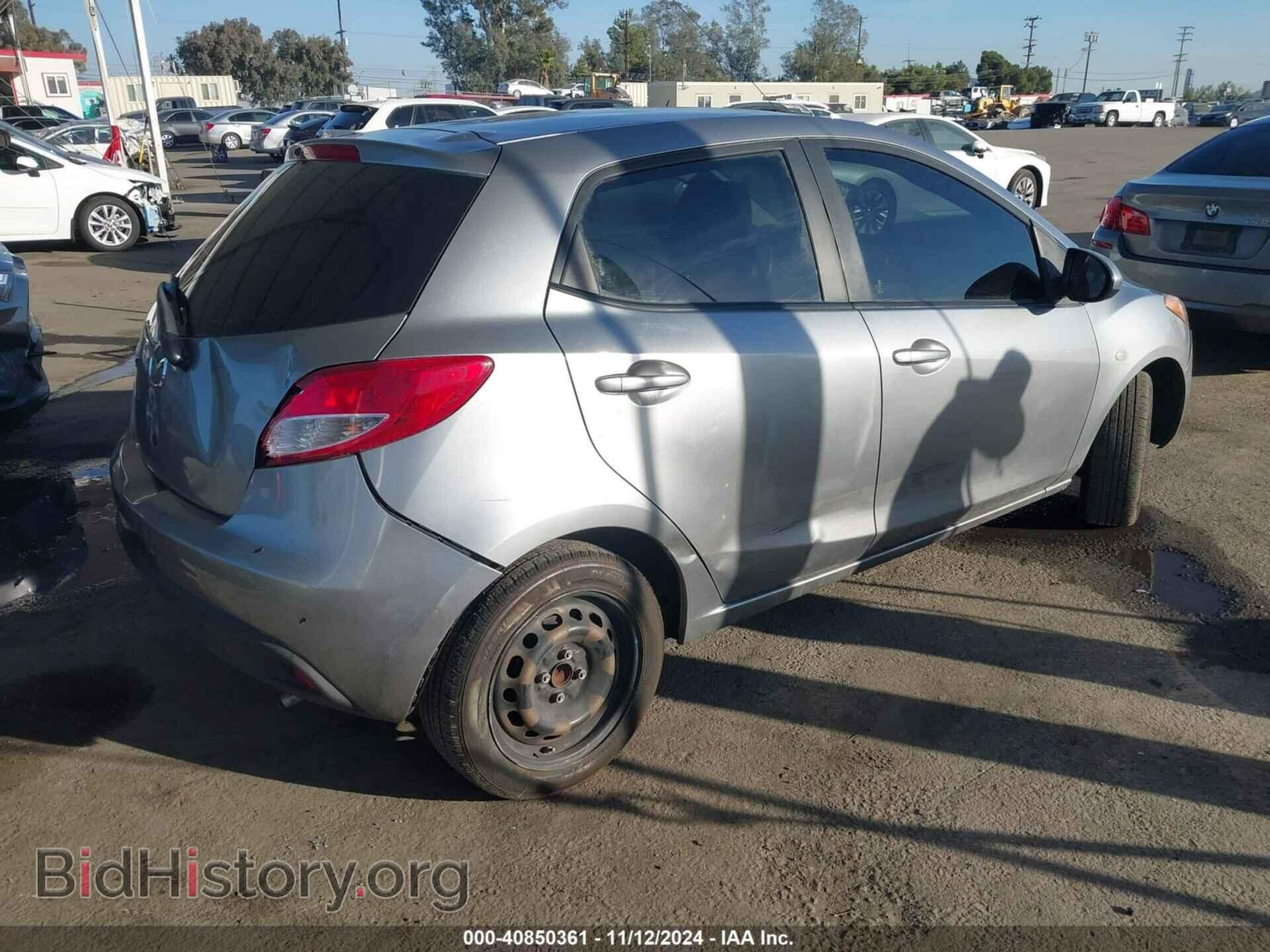 2013 MAZDA MAZDA2 - VIN: JM1DE1KZ0D0164603 - Фото 4