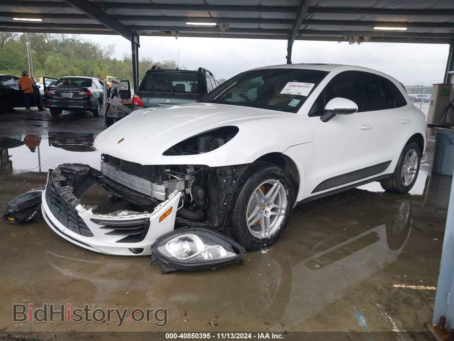 2017 PORSCHE MACAN - VIN: WP1AA2A58HLB02243 - Photo 2