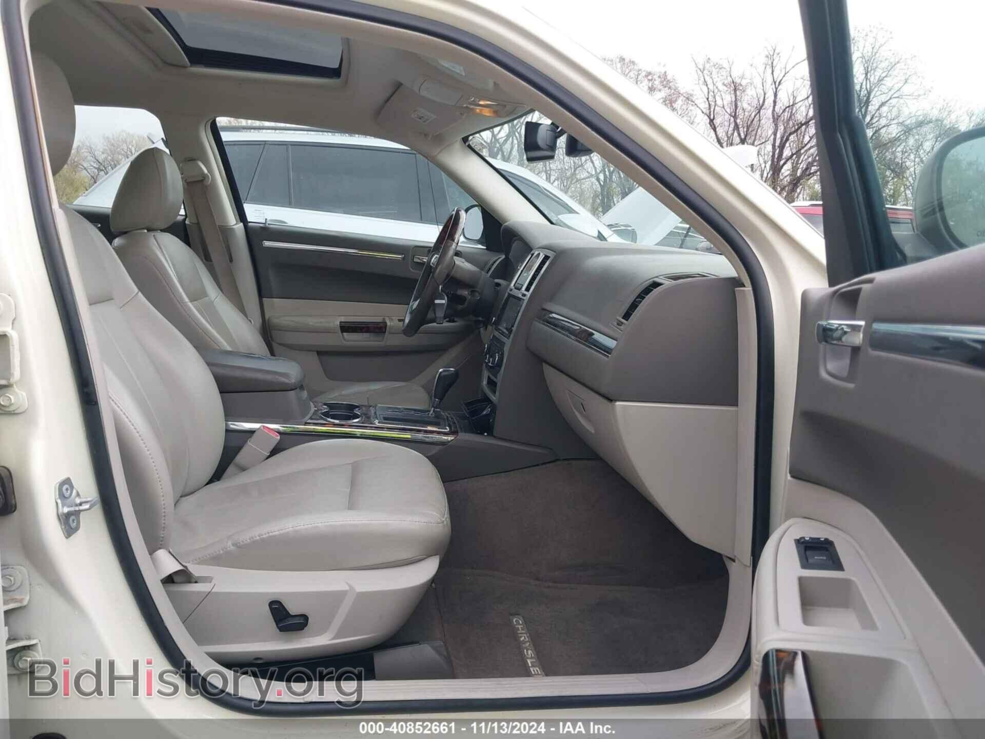 2010 CHRYSLER 300 - VIN: 2C3CA3CV2AH123187 - Фото 5