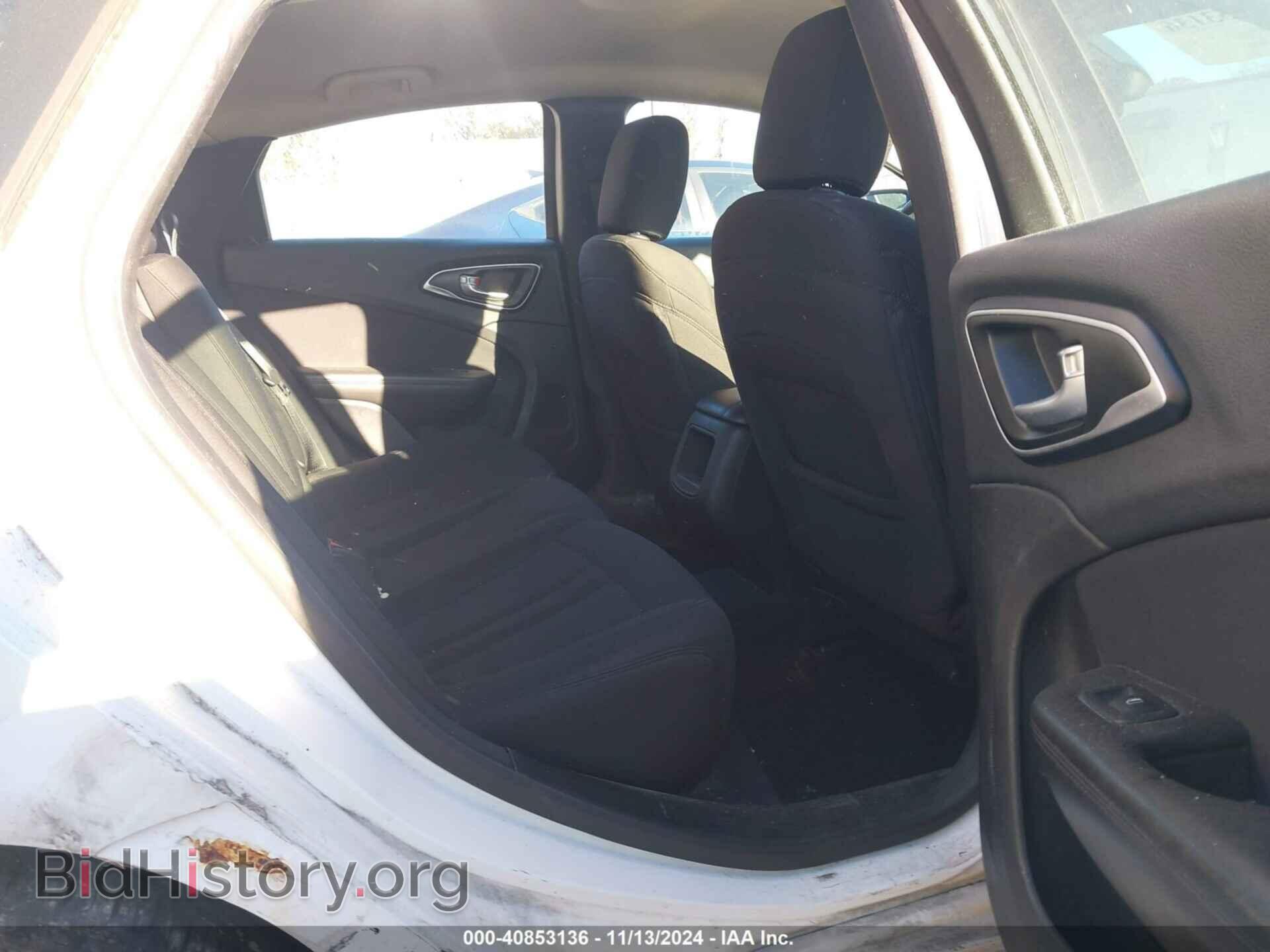 2015 CHRYSLER 200 - VIN: 1C3CCCAB9FN631139 - Фото 8