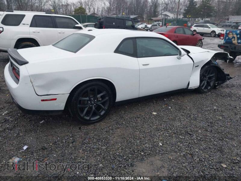 2023 Dodge CHALLENGER (VIN 2C3CDZBT3PH574664) — фото 4 из 16