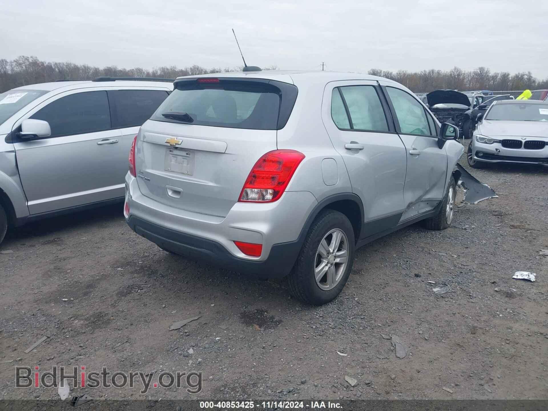 2017 CHEVROLET TRAX - VIN: 3GNCJNSB3HL132021 - Фото 4