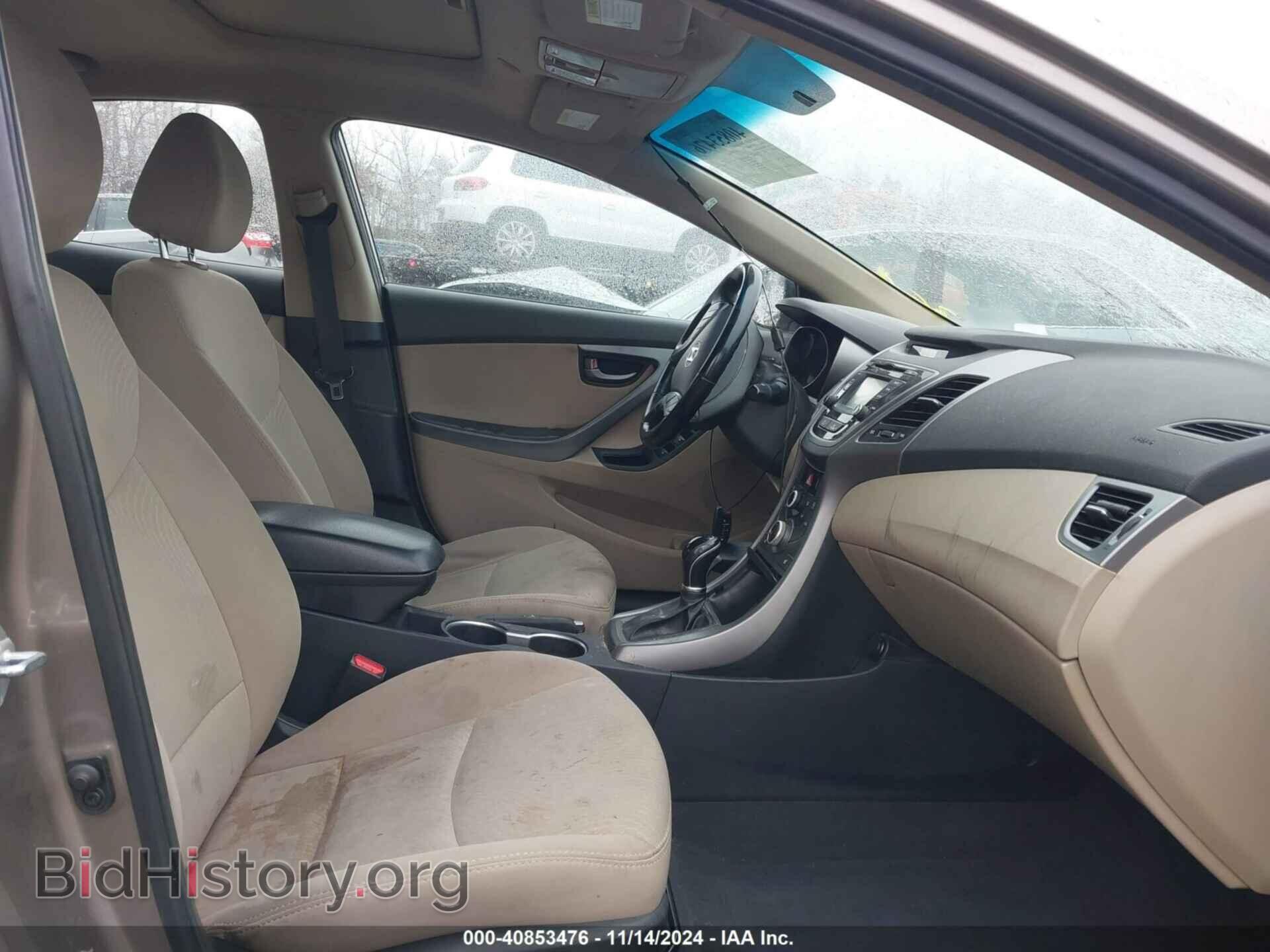 2016 HYUNDAI ELANTRA - VIN: 5NPDH4AE1GH717841 - Фото 5