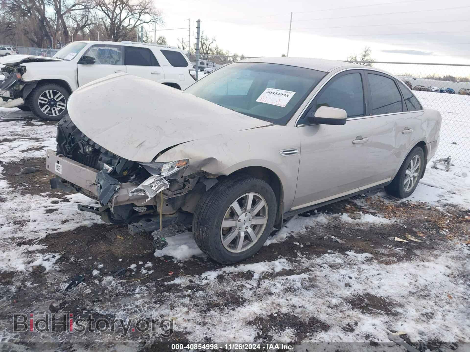 2009 FORD TAURUS - VIN: 1FAHP27W89G121776 - Фото 2