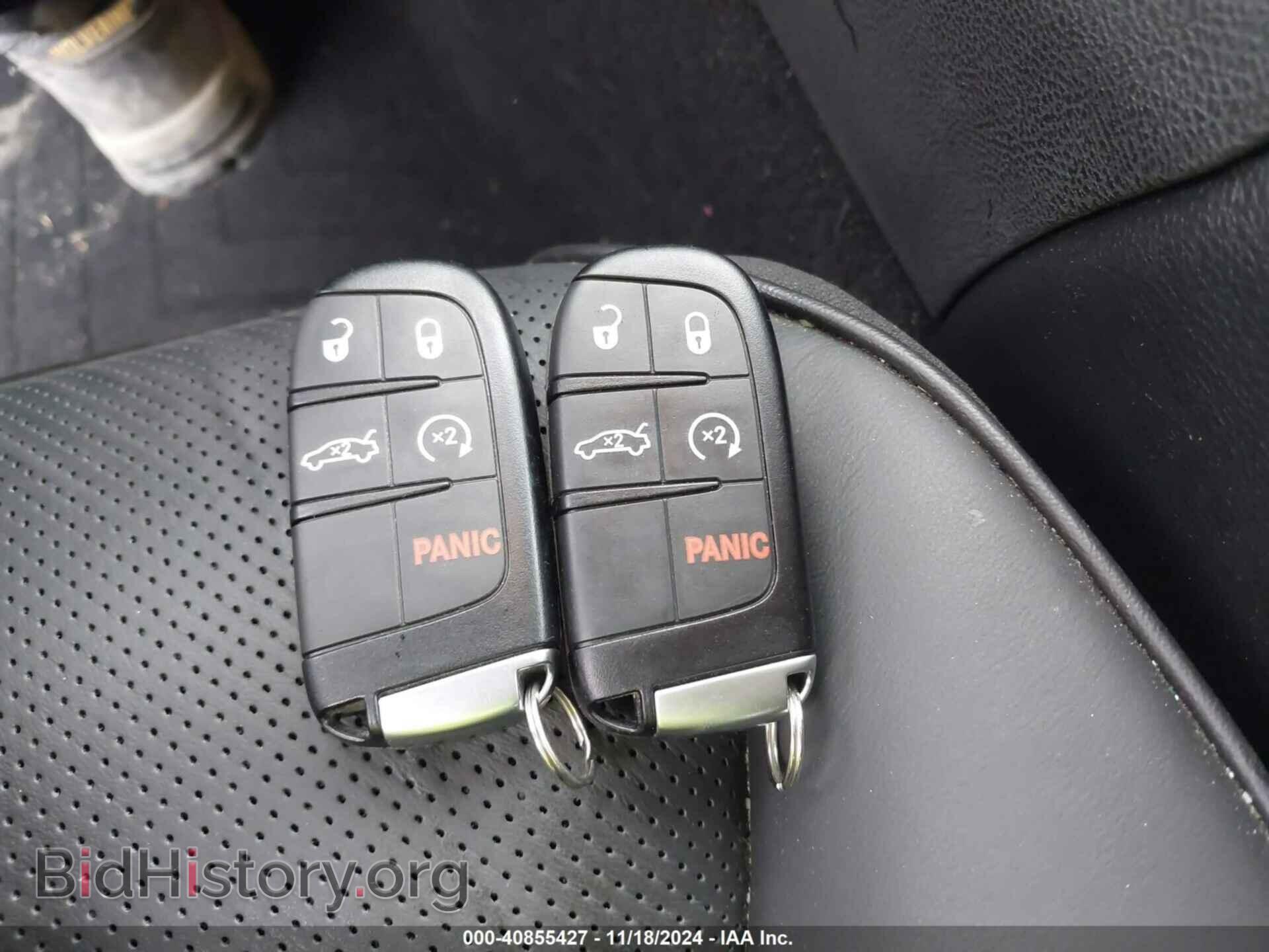 2023 CHRYSLER 300 - VIN: 2C3CCASG9PH566138 - Фото 11