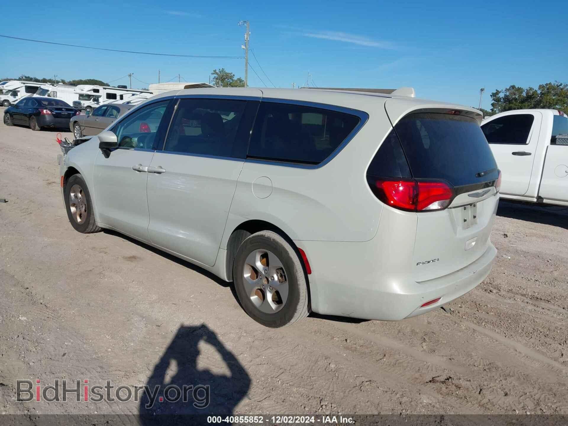 2017 CHRYSLER PACIFICA - VIN: 2C4RC1CG6HR608569 - Фото 3