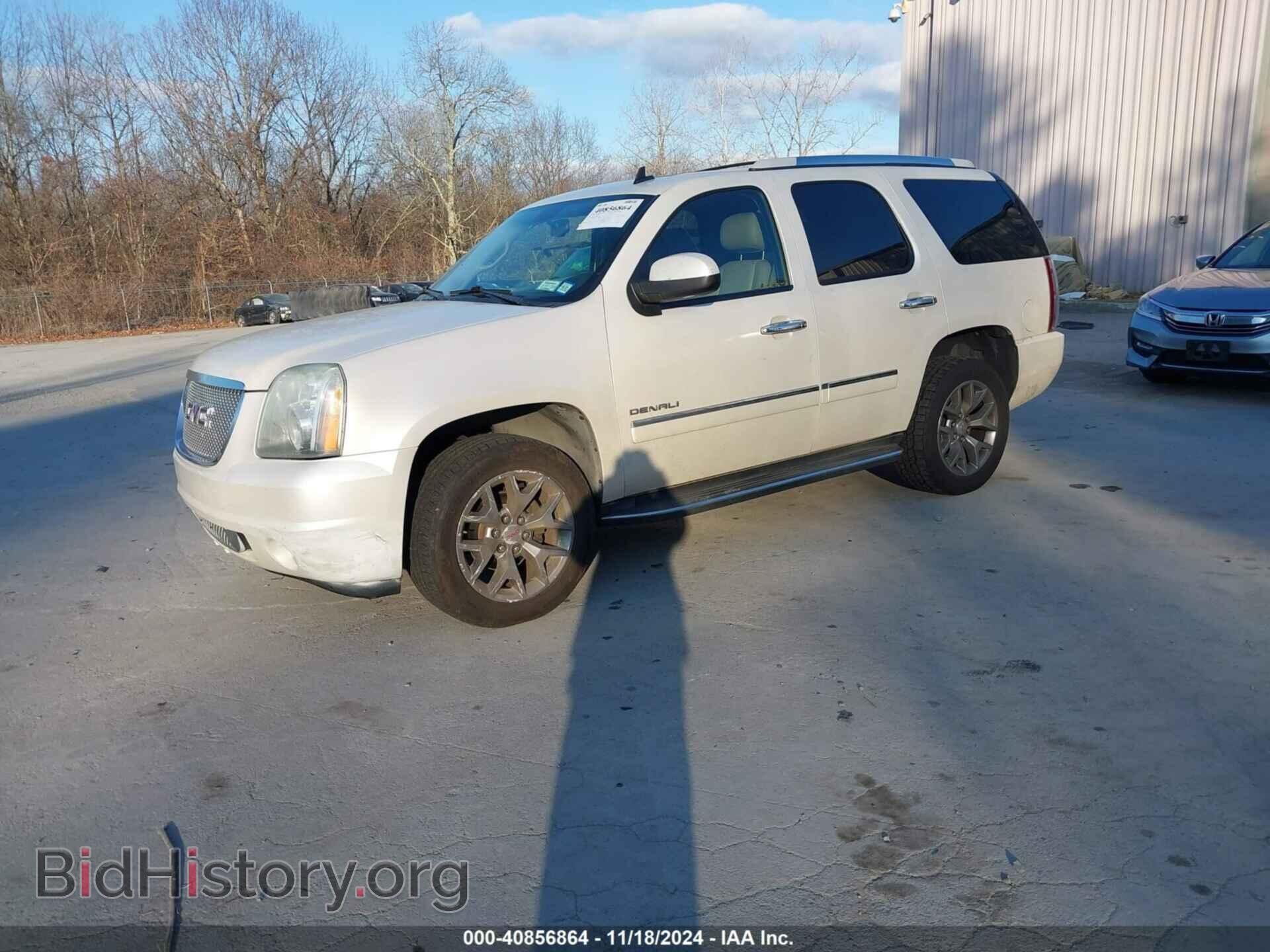 2011 GMC YUKON - VIN: 1GKS2EEF4BR308112 - Фото 2