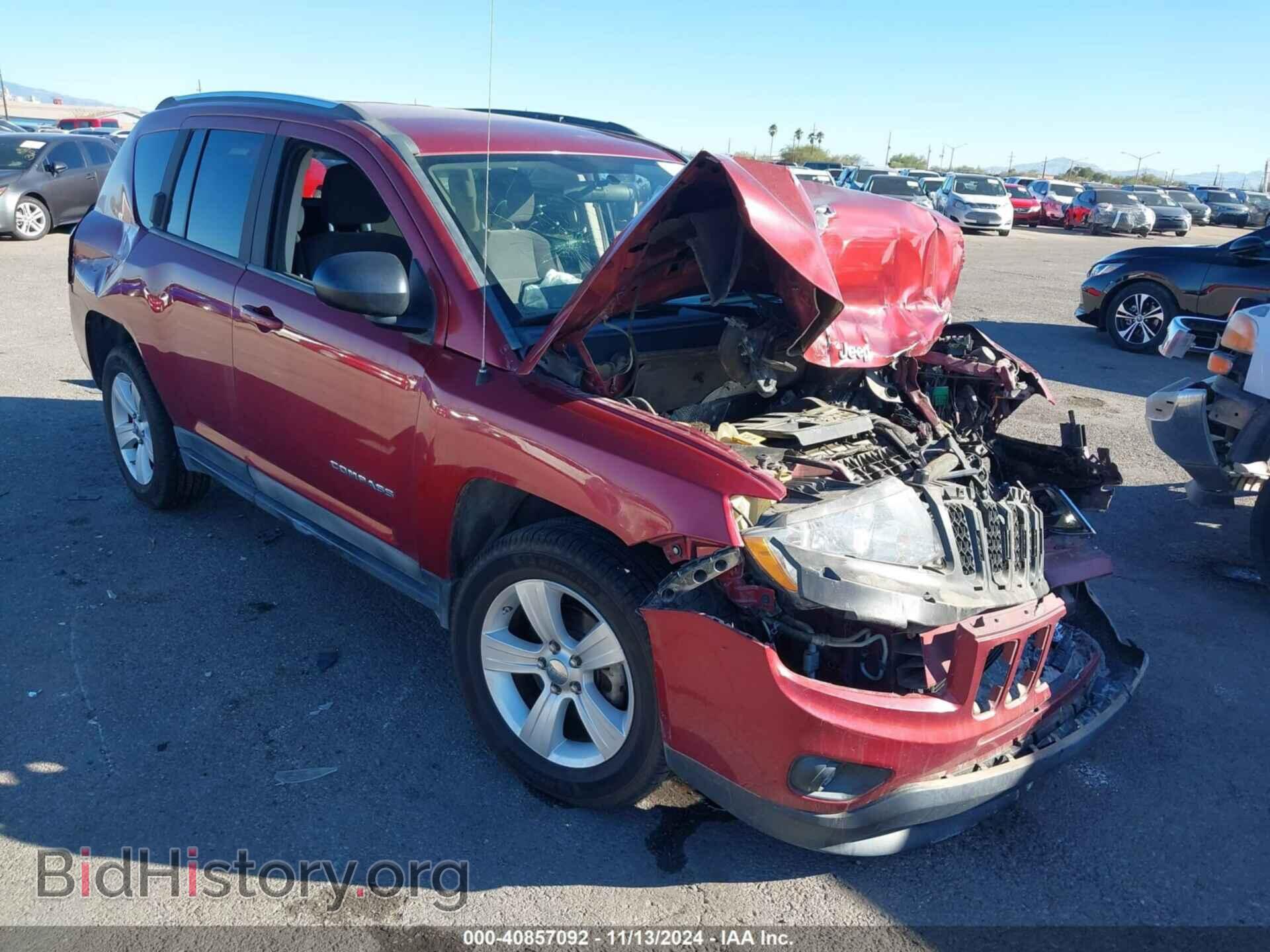 Photo 1J4NT1FB8BD146809 - JEEP COMPASS 2011