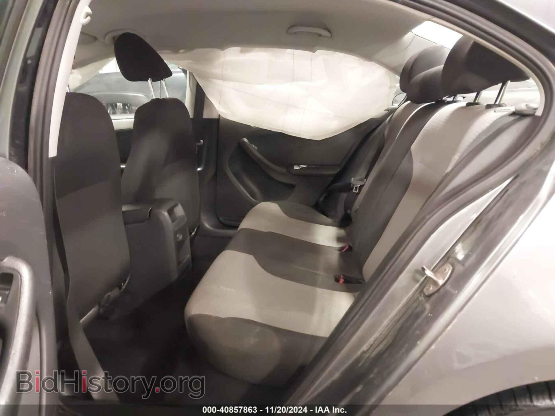 2017 VOLKSWAGEN JETTA - VIN: 3VW2B7AJ1HM372083 - Фото 8