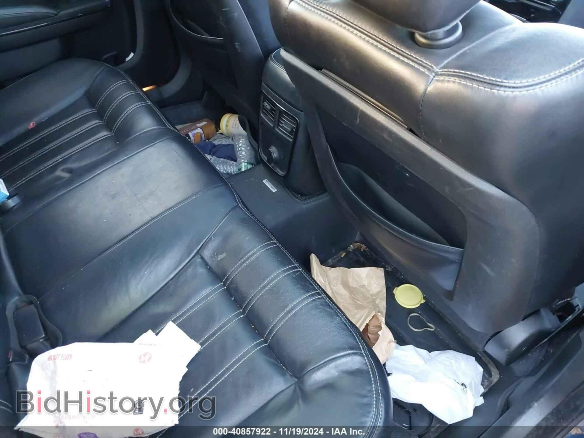 2014 CHRYSLER 300 - VIN: 2C3CCABG8EH355459 - Фото 8