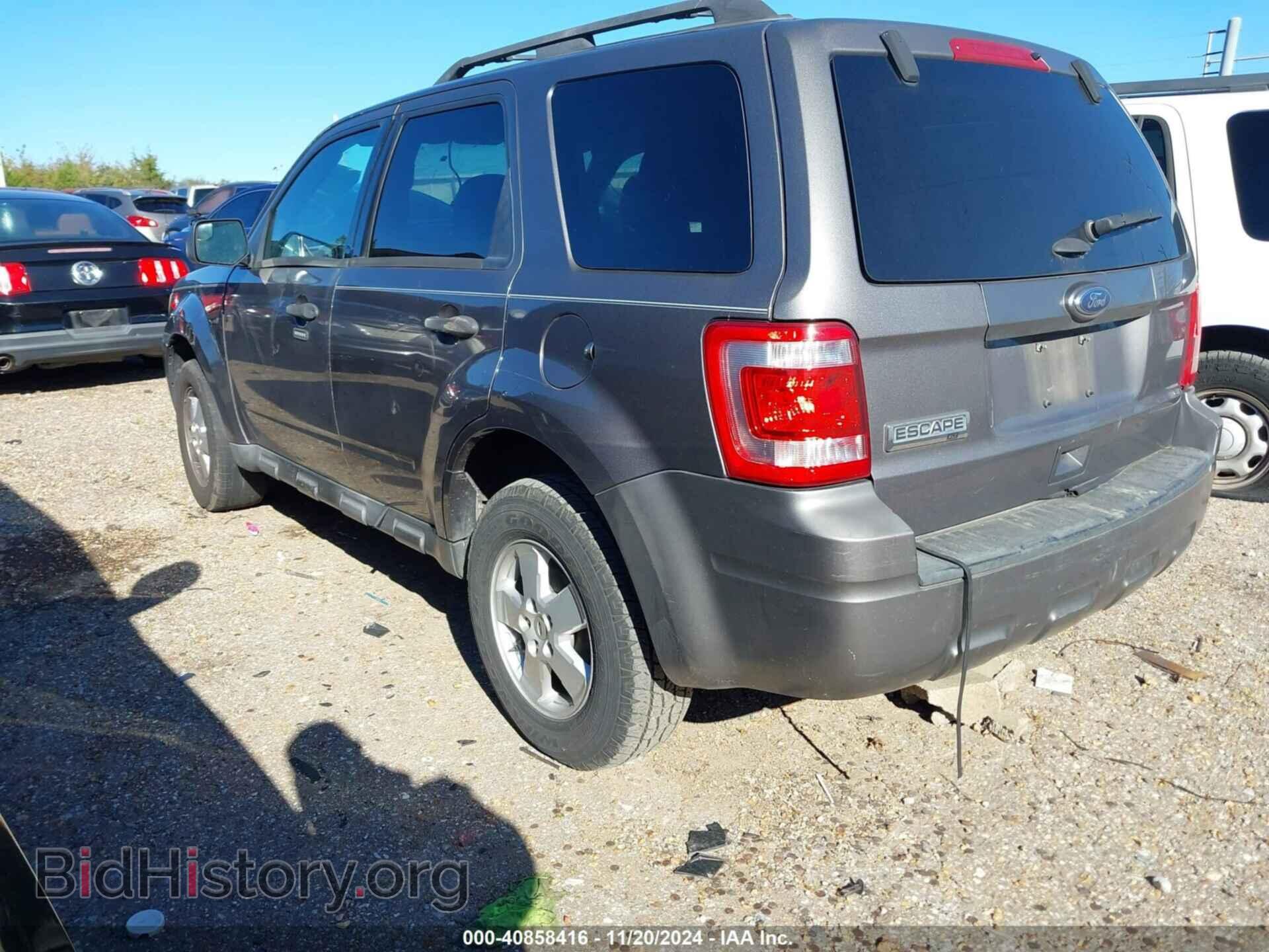 2011 FORD ESCAPE - VIN: 1FMCU0D75BKC24716 - Фото 3