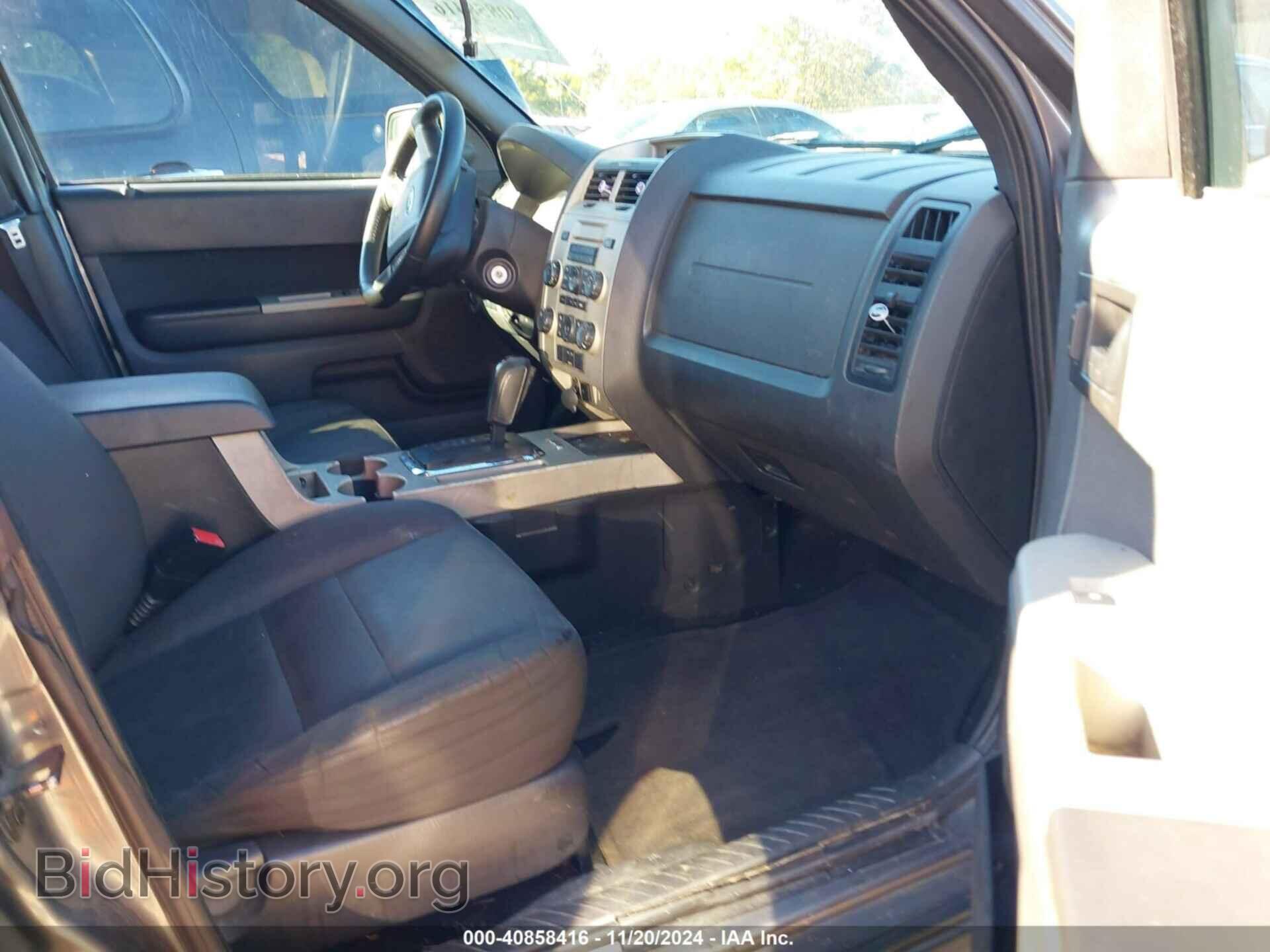 2011 FORD ESCAPE - VIN: 1FMCU0D75BKC24716 - Фото 5