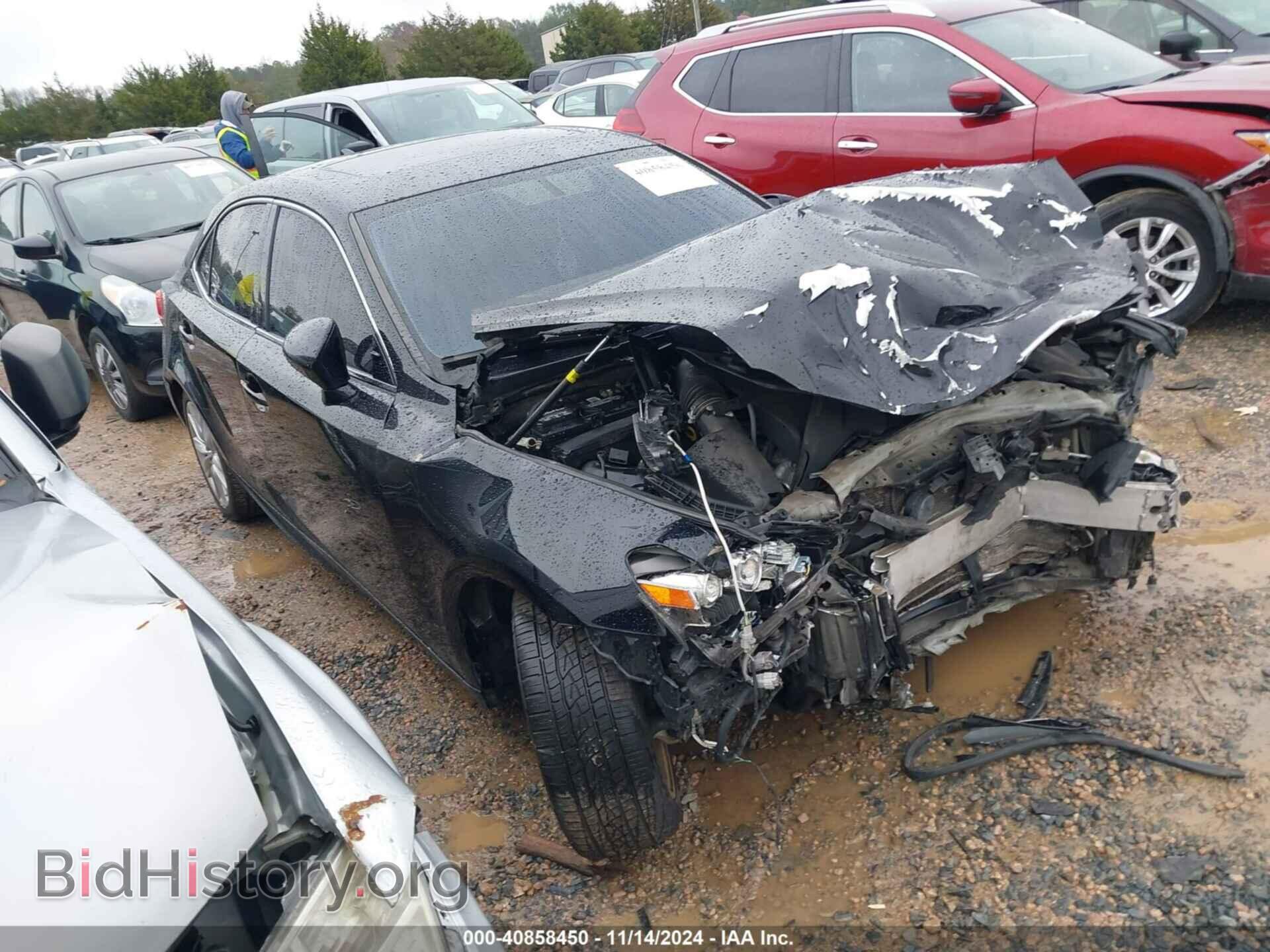 Фотография JTHCF1D20F5020580 - LEXUS IS 250 2015
