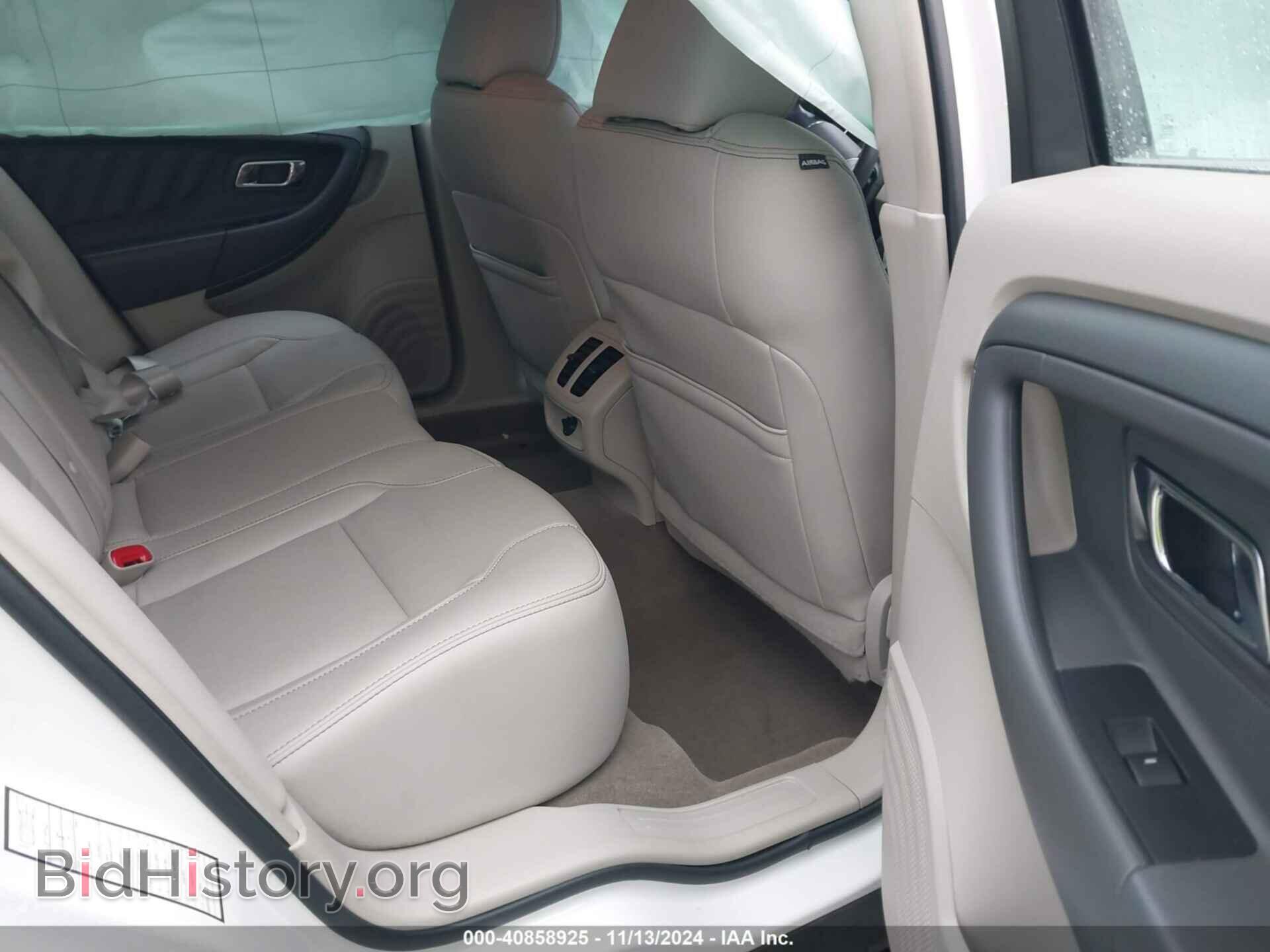 2011 FORD TAURUS - VIN: 1FAHP2EW0BG191040 - Фото 8