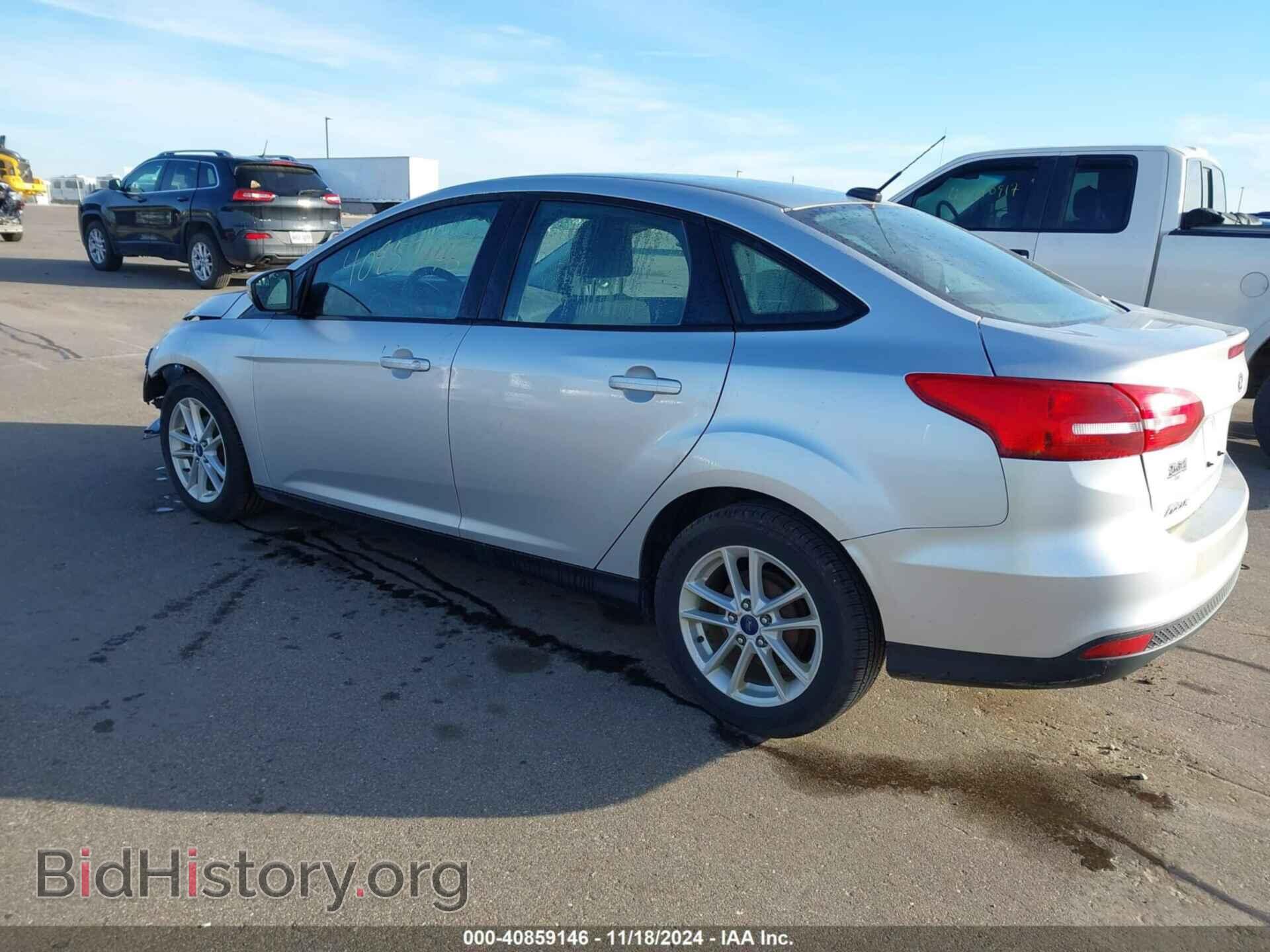 2017 FORD FOCUS - VIN: 1FADP3F25HL223058 - Фото 3