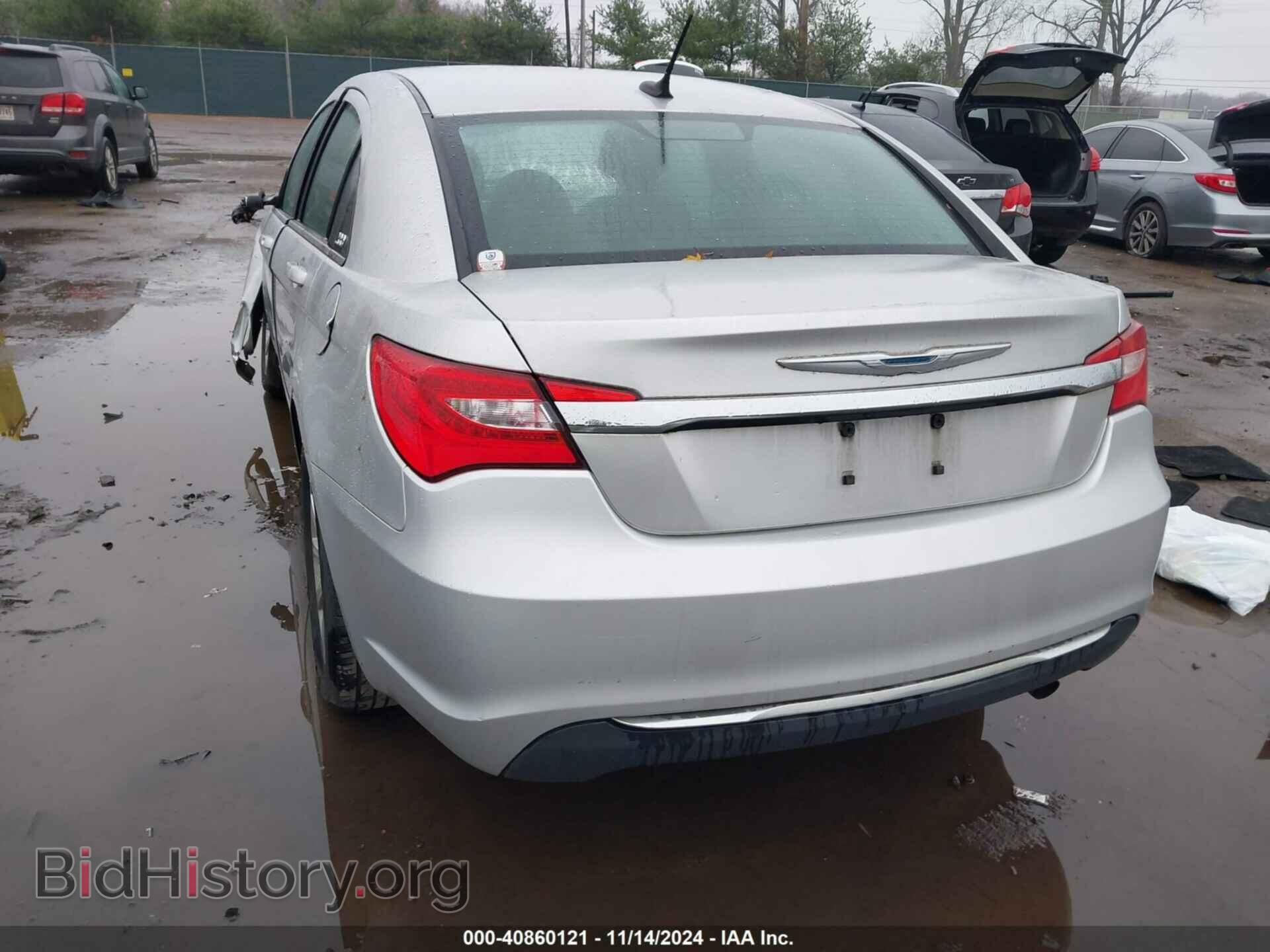 2011 CHRYSLER 200 - VIN: 1C3BC1FB2BN560708 - Фото 3