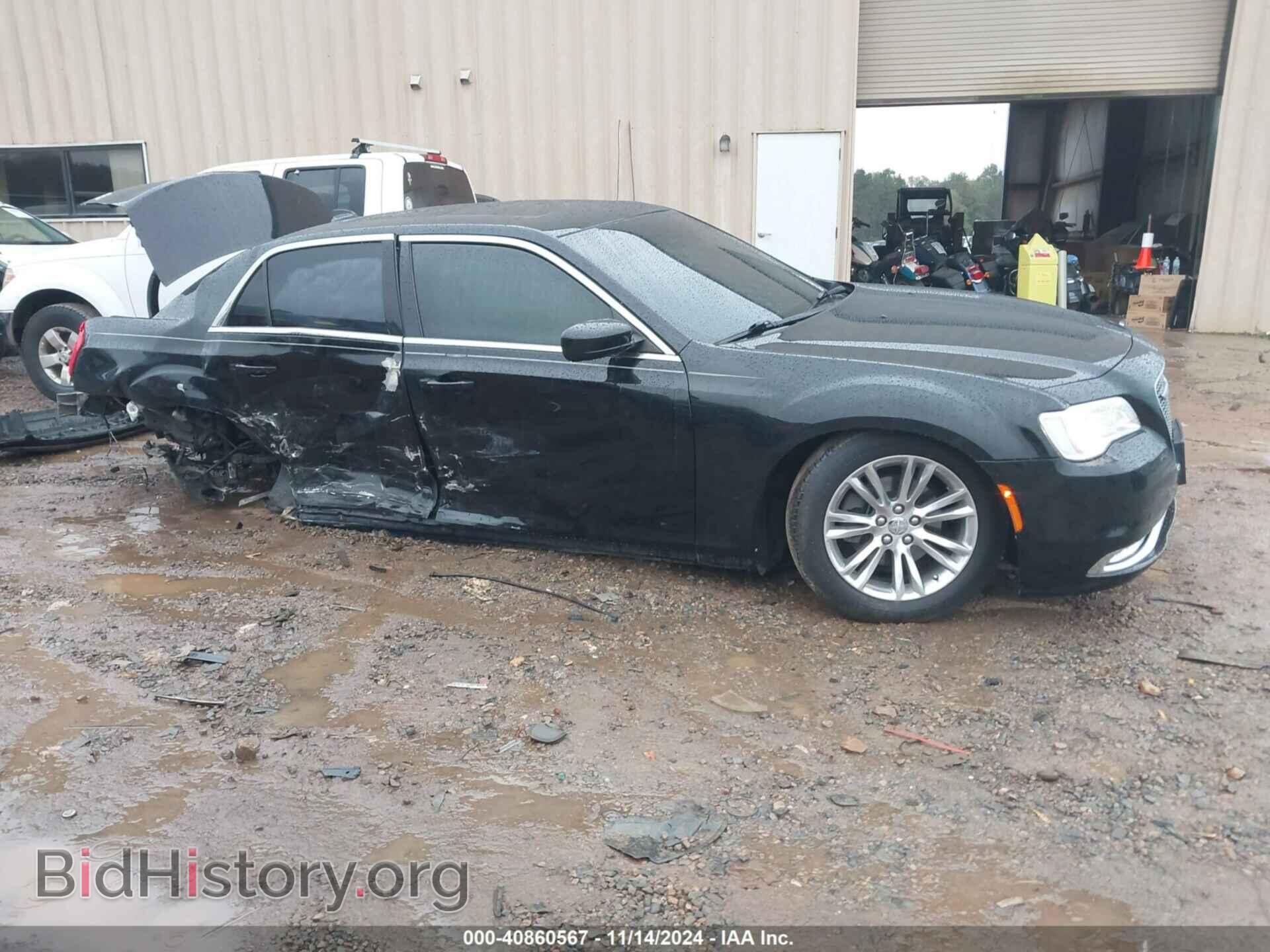 2017 CHRYSLER 300 - VIN: 2C3CCAAG3HH560130 - Фото 14