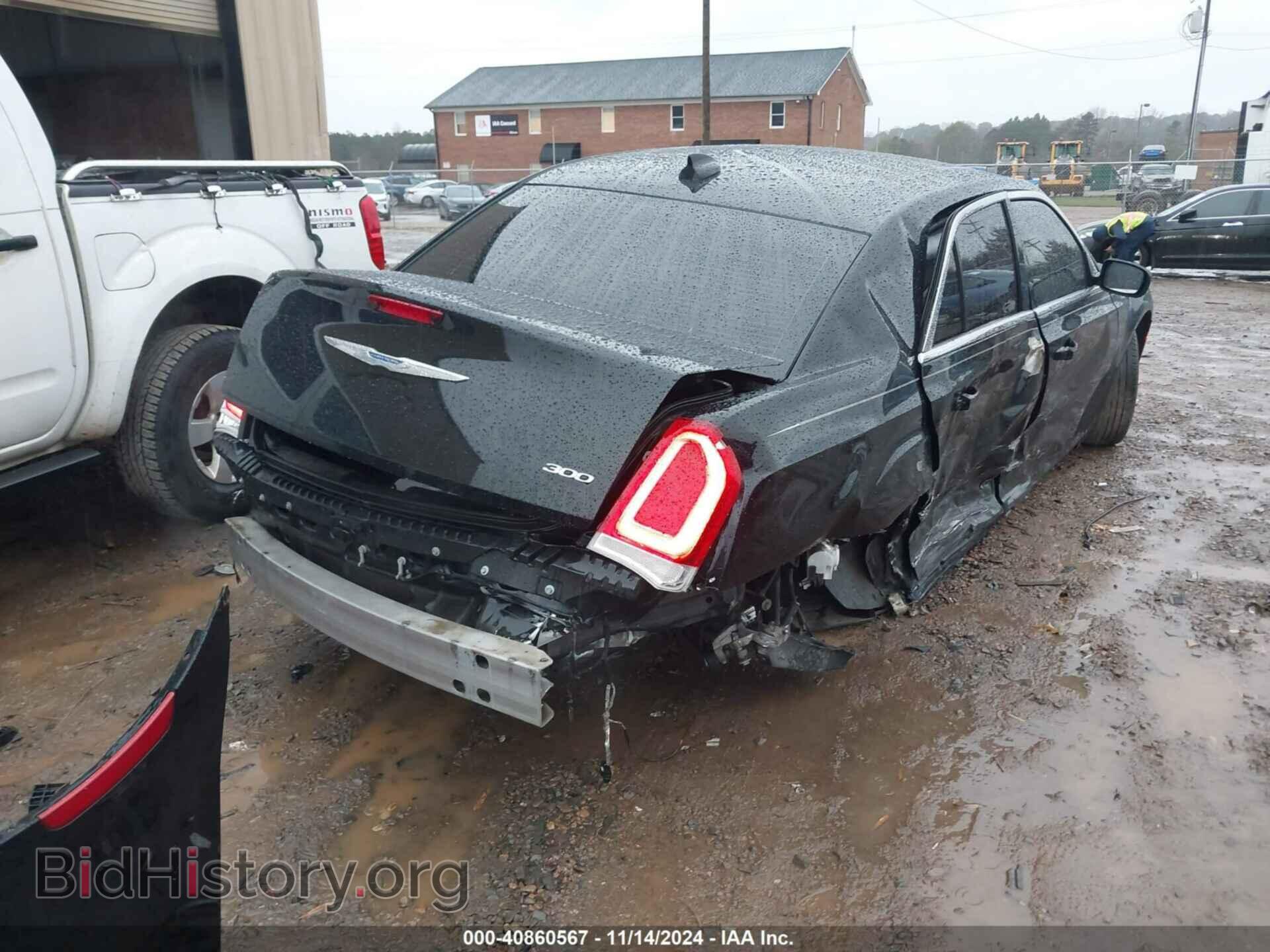 2017 CHRYSLER 300 - VIN: 2C3CCAAG3HH560130 - Фото 4