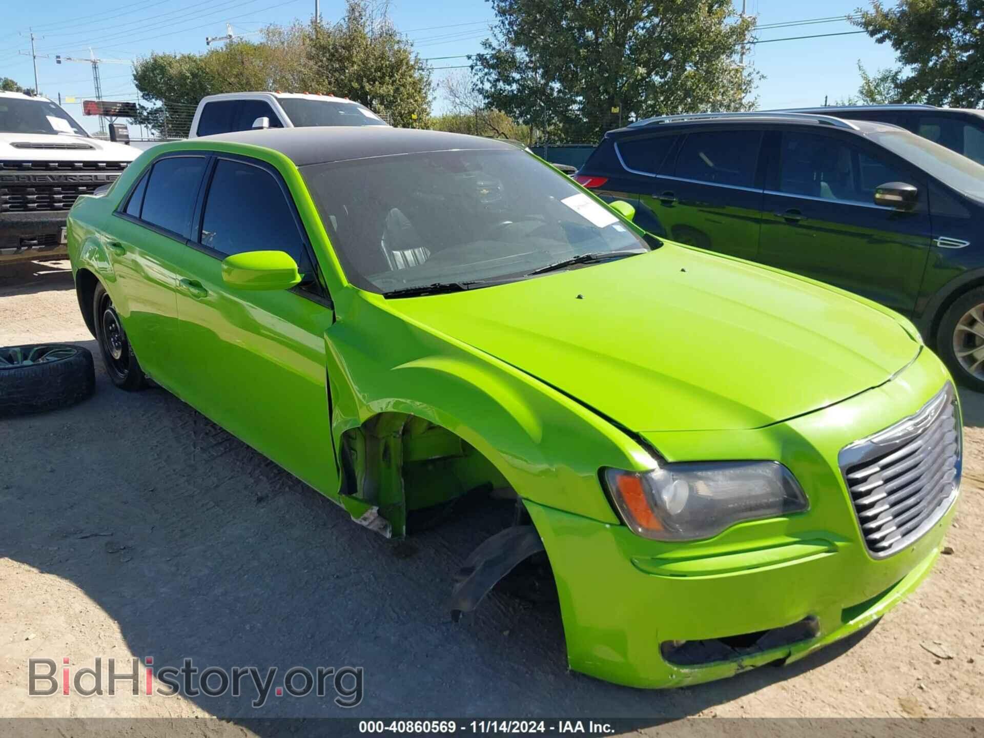 Фотография 2C3CCABG9EH249280 - CHRYSLER 300 2014
