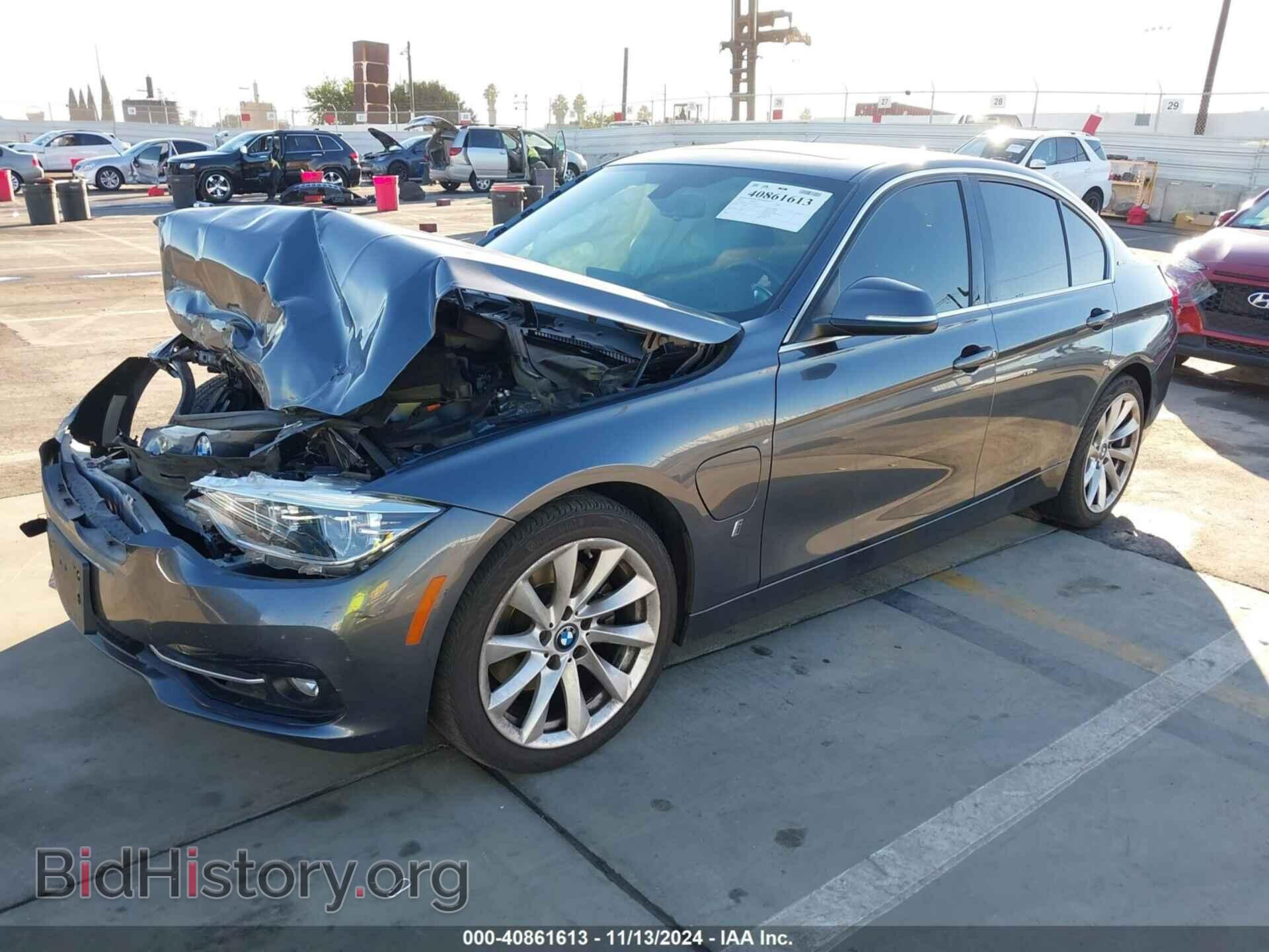 2018 BMW 330E - VIN: WBA8E1C59JA178452 - Фото 2