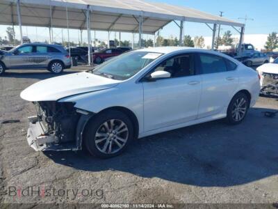 2015 Chrysler 200 Limited, белый — VIN 1C3CCCAB2FN531545, IAAI