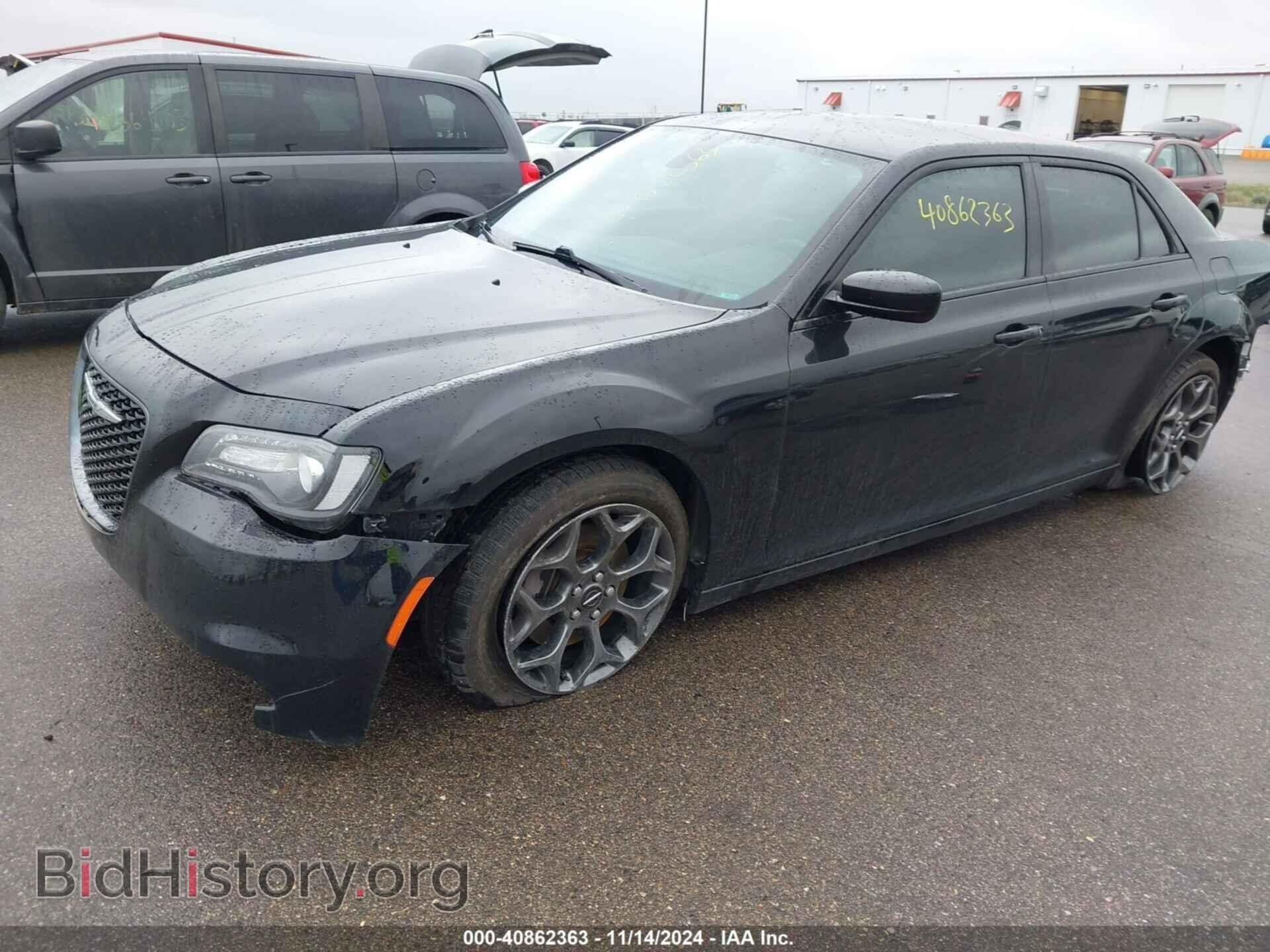 2017 CHRYSLER 300 - VIN: 2C3CCAGG6HH648192 - Фото 2
