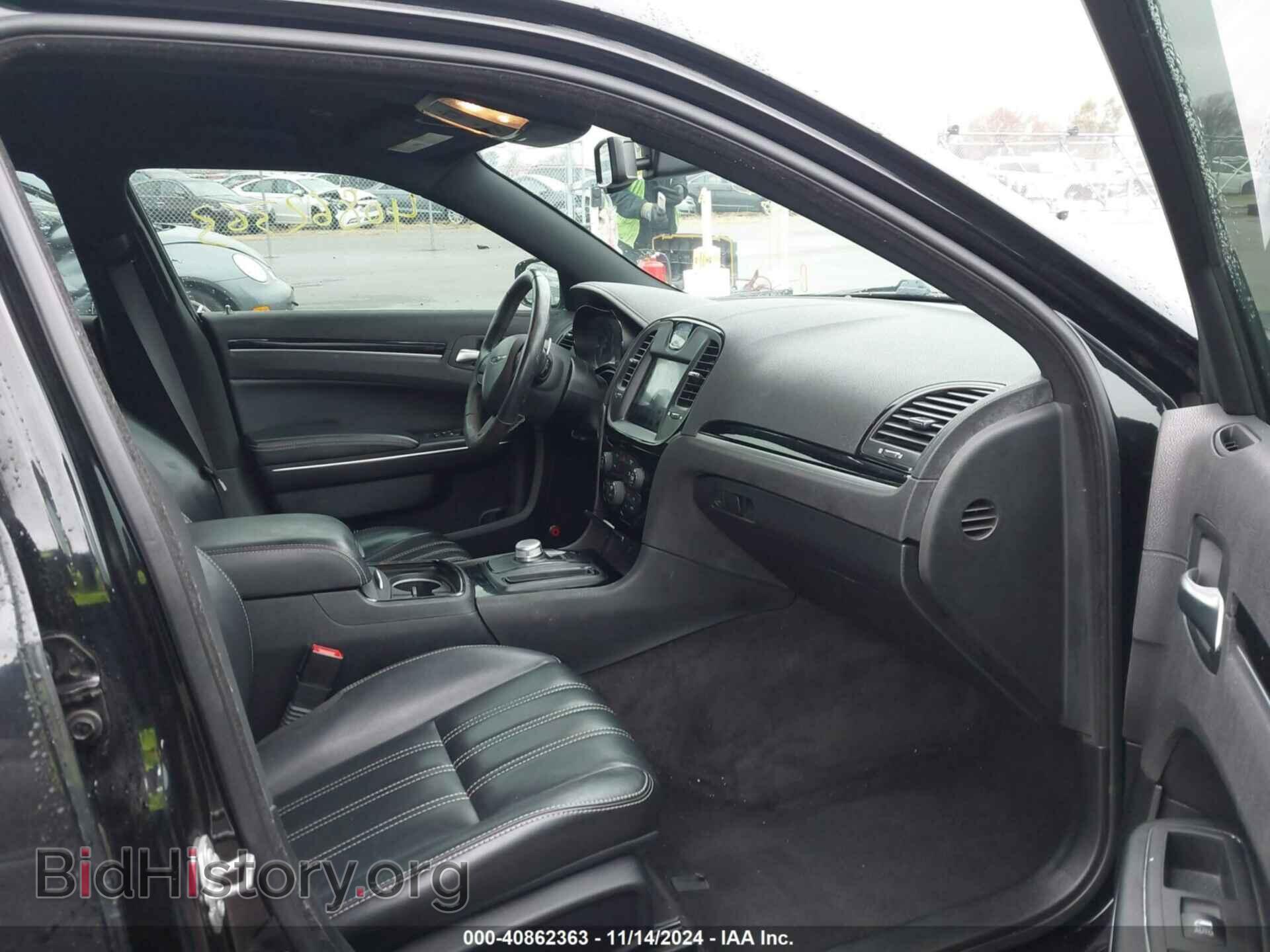 2017 CHRYSLER 300 - VIN: 2C3CCAGG6HH648192 - Фото 5